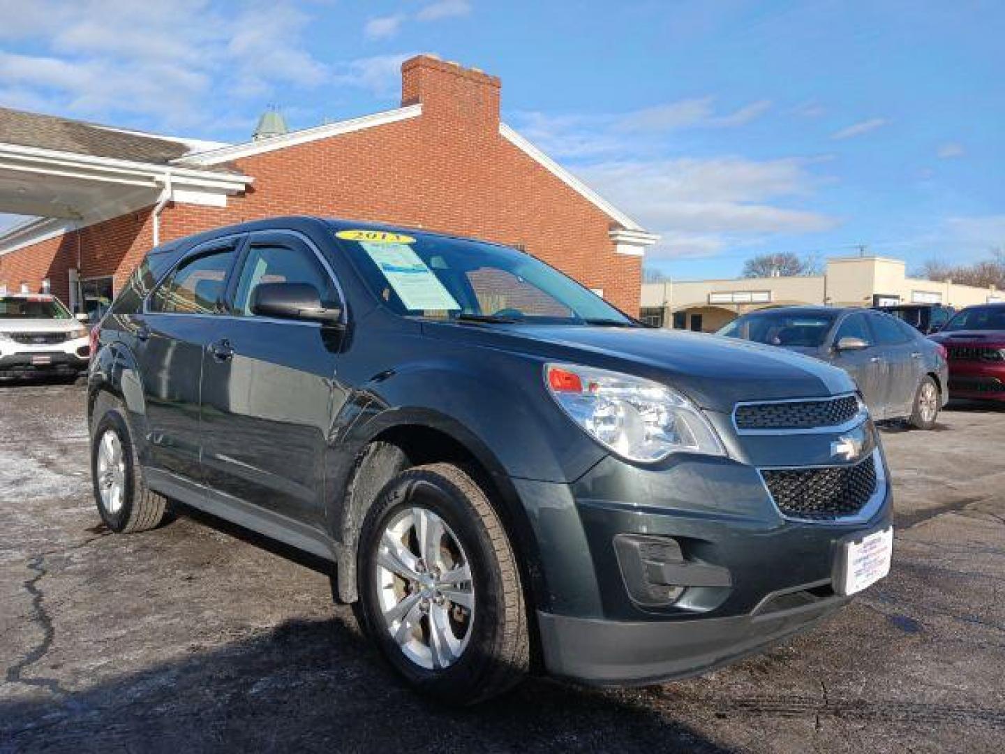 2013 Ashen Gray Metallic Chevrolet Equinox LS 2WD (2GNALBEK1D1) with an 2.4L L4 DOHC 16V engine, 6-Speed Automatic transmission, located at 880 E. National Road, Vandalia, OH, 45377, (937) 908-9800, 39.892189, -84.181015 - Photo#0