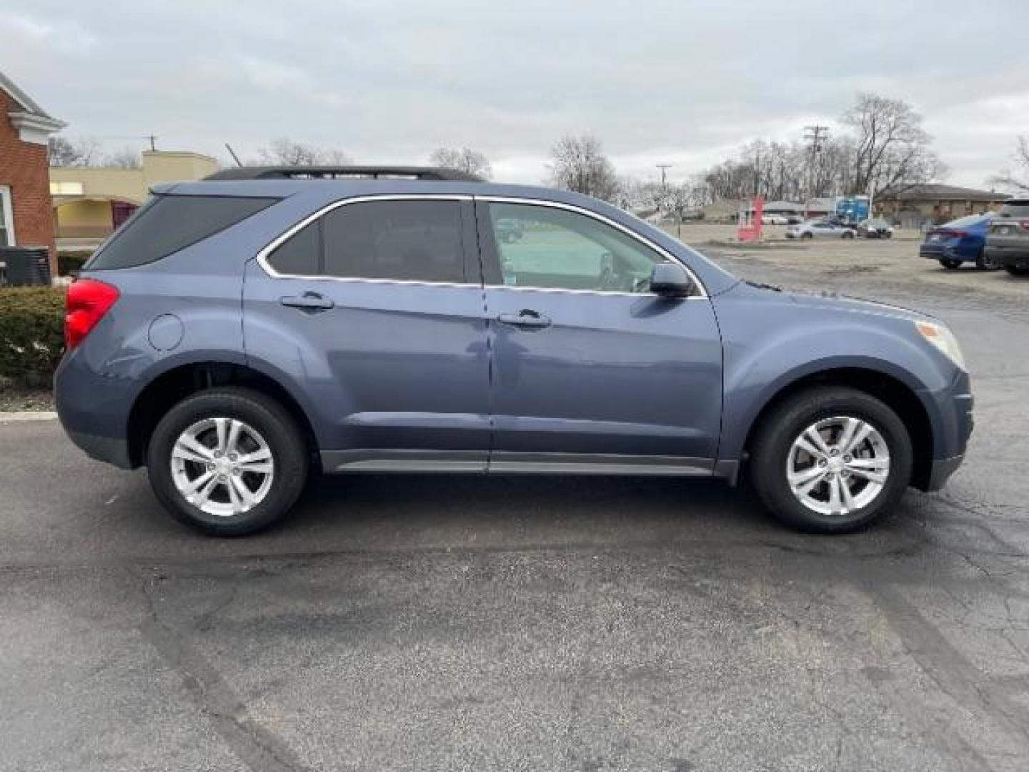 2013 Atlantis Blue Metallic Chevrolet Equinox 1LT AWD (2GNFLEEK2D6) with an 2.4L L4 DOHC 16V engine, 6-Speed Automatic transmission, located at 4508 South Dixie Dr, Moraine, OH, 45439, (937) 908-9800, 39.690136, -84.216438 - Photo#3