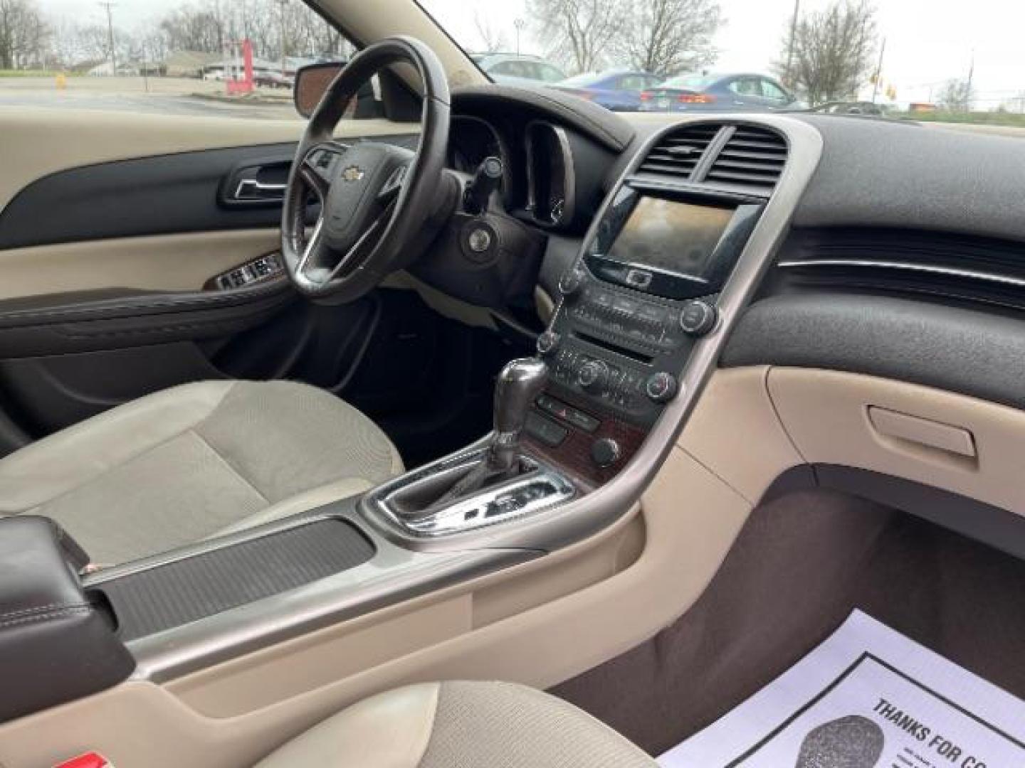 2013 White Diamond Tricoat Chevrolet Malibu 2LT (1G11E5SAXDF) with an 2.5L L4 DOHC 16V engine, 6-Speed Automatic transmission, located at 1099 N County Rd 25A, OH, 45373, (937) 908-9800, 40.057079, -84.212883 - Photo#7