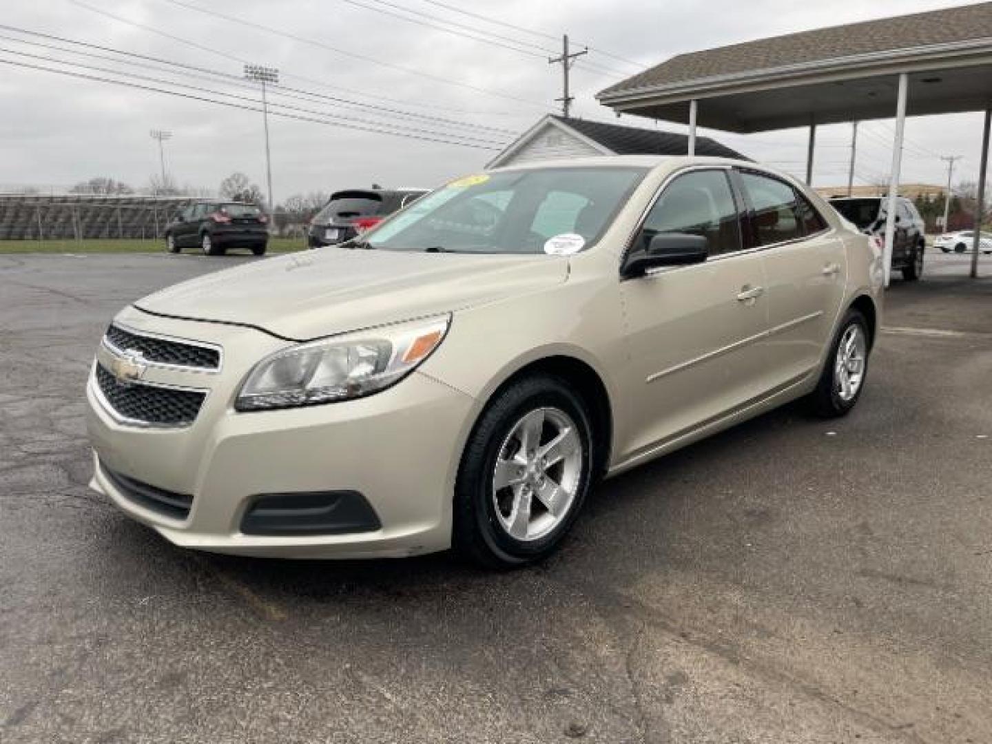 2013 Champagne Silver Metallic Chevrolet Malibu LS (1G11B5SA1DF) with an 2.5L L4 DOHC 16V engine, 6-Speed Automatic transmission, located at 1230 East Main St, Xenia, OH, 45385, (937) 908-9800, 39.687321, -83.910294 - Photo#1