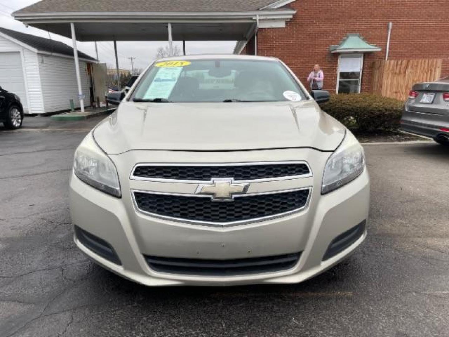 2013 Champagne Silver Metallic Chevrolet Malibu LS (1G11B5SA1DF) with an 2.5L L4 DOHC 16V engine, 6-Speed Automatic transmission, located at 1230 East Main St, Xenia, OH, 45385, (937) 908-9800, 39.687321, -83.910294 - Photo#5