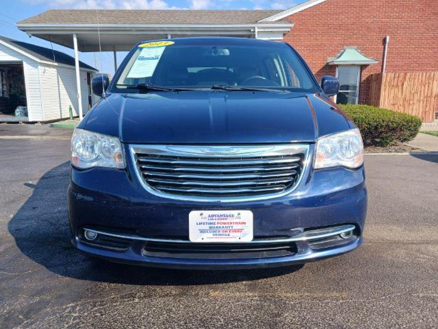 2013 True Blue Pearl Chrysler Town and Country Touring (2C4RC1BG6DR) with an 3.6L V6 DOHC 24V engine, 6-Speed Automatic transmission, located at 1184 Kauffman Ave, Fairborn, OH, 45324, (937) 908-9800, 39.807365, -84.029114 - Photo#1