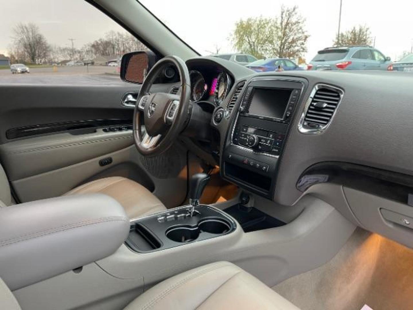 2013 Brilliant Black Crystal Pearl Dodge Durango Crew AWD (1C4RDJDG4DC) with an 3.6L V6 DOHC 24V engine, 5-Speed Automatic transmission, located at 1184 Kauffman Ave, Fairborn, OH, 45324, (937) 908-9800, 39.807365, -84.029114 - Photo#8