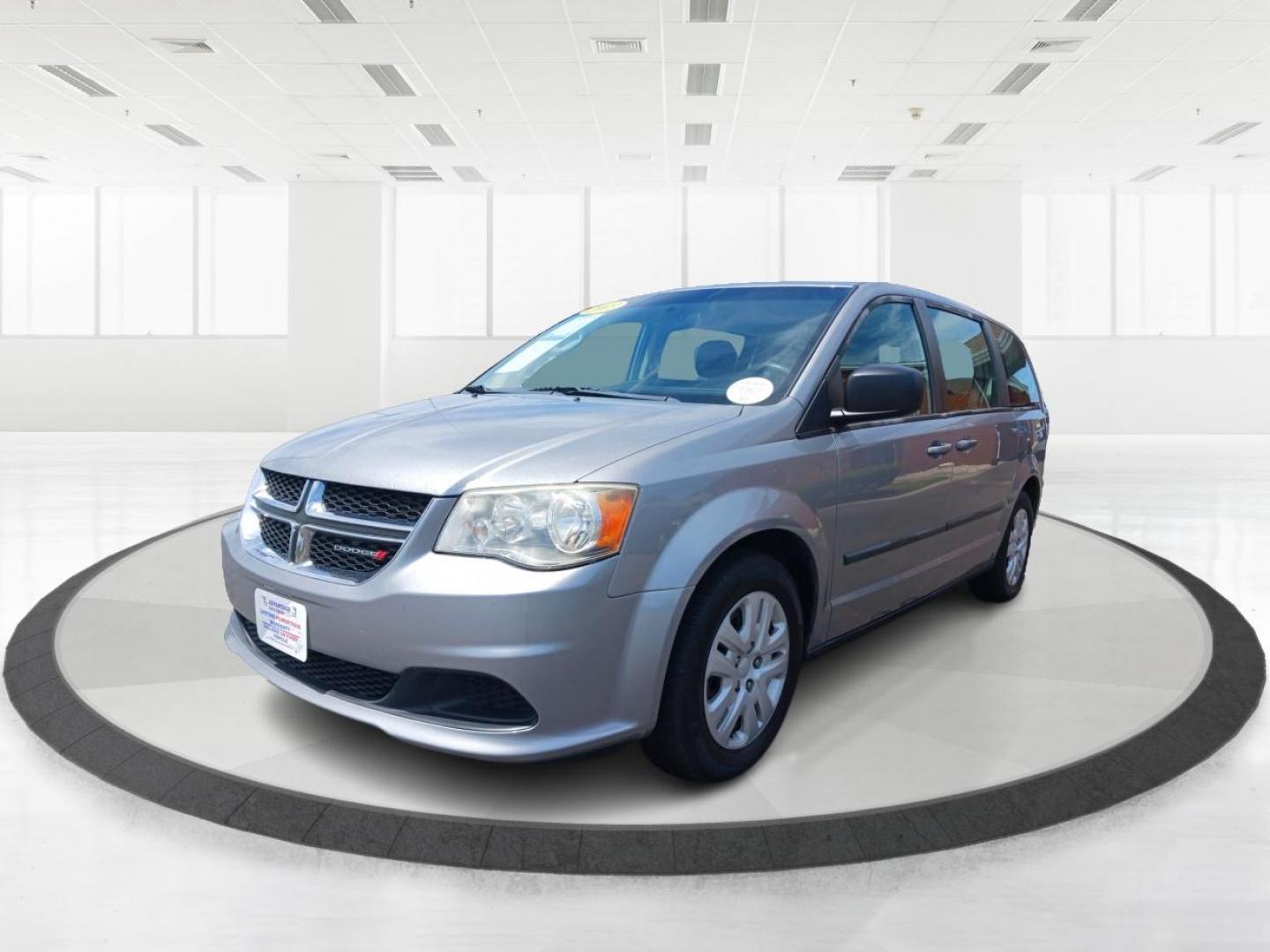 2013 Billet Silver Metallic Dodge Grand Caravan SE (2C4RDGBG9DR) with an 3.6L V6 DOHC 24V engine, 6-Speed Automatic transmission, located at 880 E. National Road, Vandalia, OH, 45377, (937) 908-9800, 39.892189, -84.181015 - Photo#7