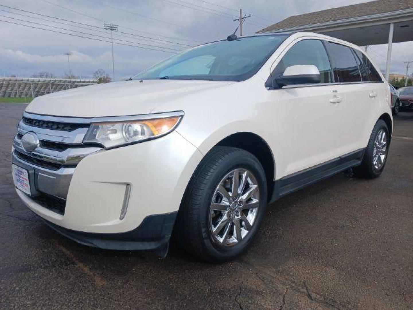 2013 White Platinum Tricoat Metallic Ford Edge Limited FWD (2FMDK3K96DB) with an 2.0L L4 DOHC 16V engine, 6-Speed Automatic transmission, located at 1184 Kauffman Ave, Fairborn, OH, 45324, (937) 908-9800, 39.807365, -84.029114 - Photo#1