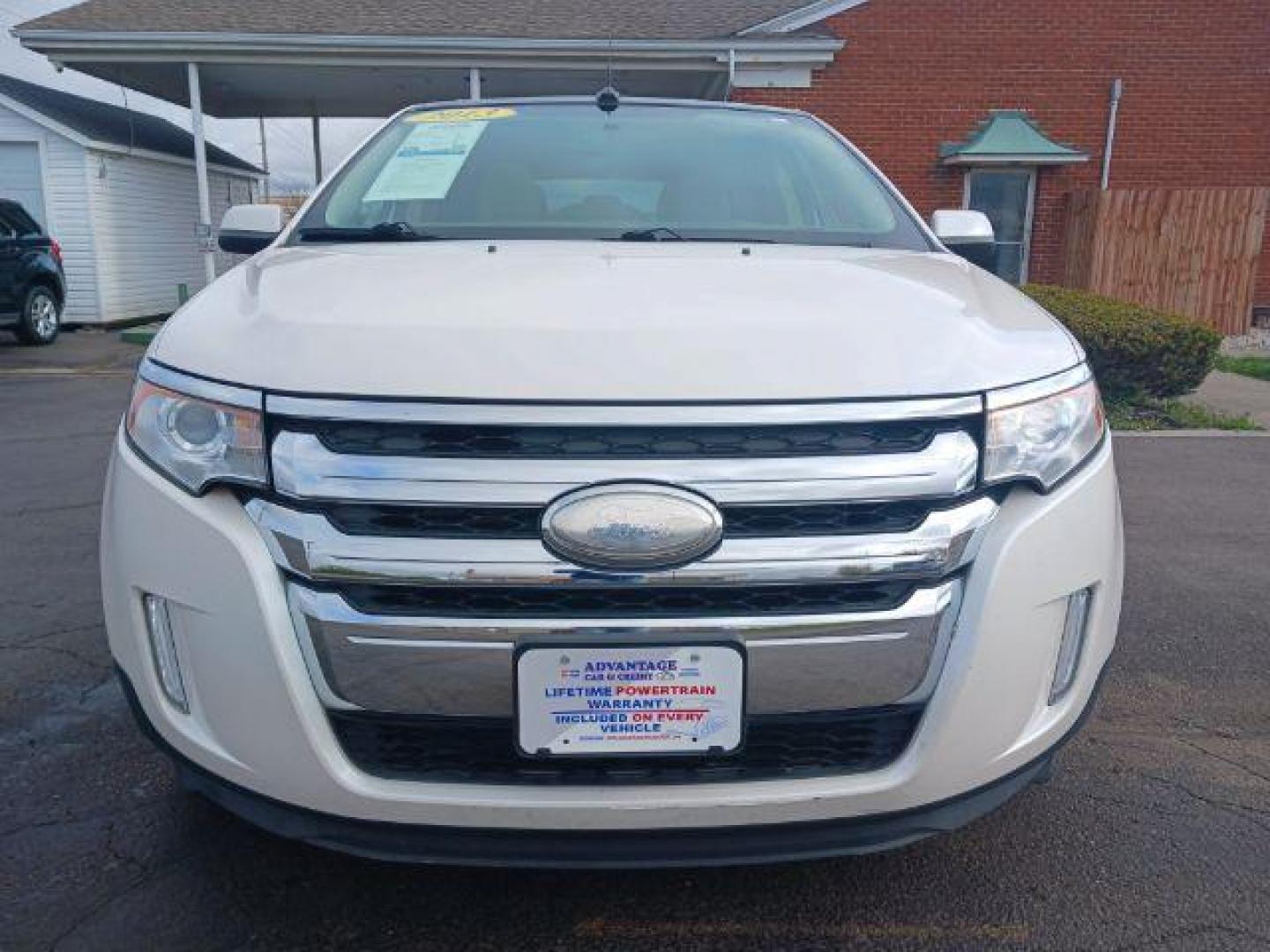 2013 White Platinum Tricoat Metallic Ford Edge Limited FWD (2FMDK3K96DB) with an 2.0L L4 DOHC 16V engine, 6-Speed Automatic transmission, located at 1184 Kauffman Ave, Fairborn, OH, 45324, (937) 908-9800, 39.807365, -84.029114 - Photo#4