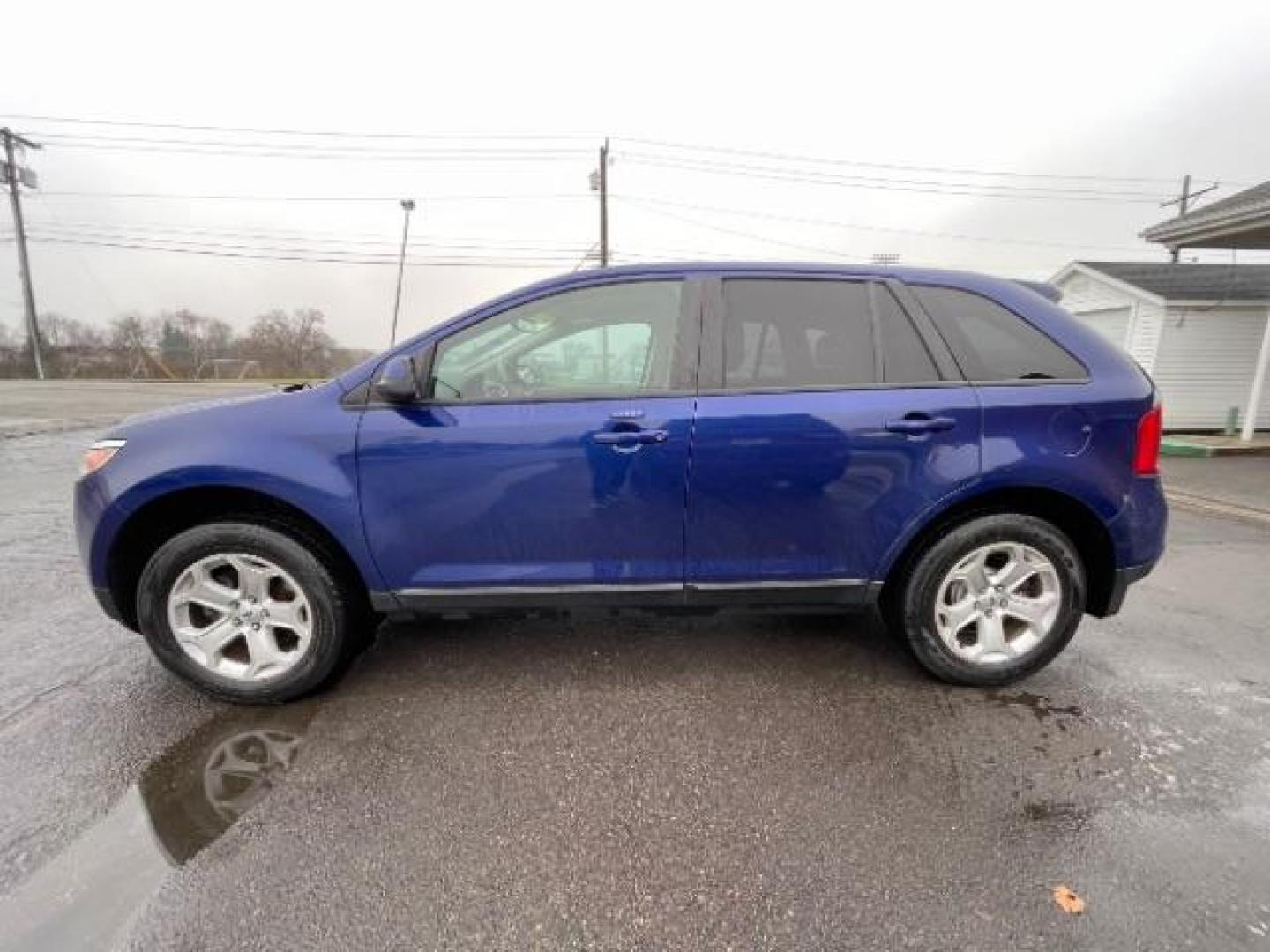 2013 Deep Impact Blue Metallic Ford Edge SEL AWD (2FMDK4JC7DB) with an 3.5L V6 DOHC 24V engine, 6-Speed Automatic transmission, located at 4508 South Dixie Dr, Moraine, OH, 45439, (937) 908-9800, 39.690136, -84.216438 - Photo#2