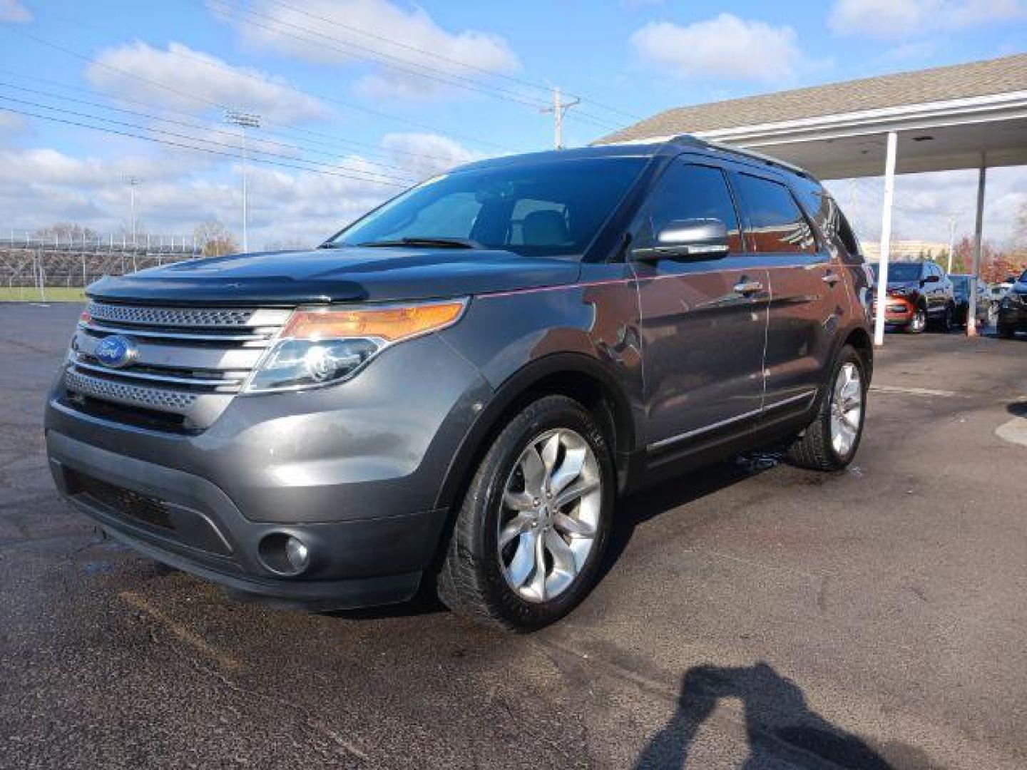 2013 Sterling Grey Metallic Ford Explorer Limited 4WD (1FM5K8F81DG) with an 3.5L V6 DOHC 24V engine, 6-Speed Automatic transmission, located at 1099 N County Rd 25A, OH, 45373, (937) 908-9800, 40.057079, -84.212883 - Photo#2