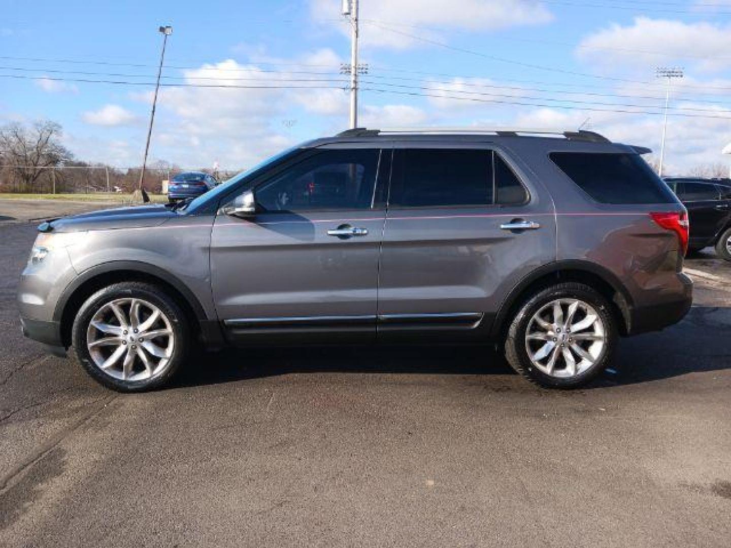 2013 Sterling Grey Metallic Ford Explorer Limited 4WD (1FM5K8F81DG) with an 3.5L V6 DOHC 24V engine, 6-Speed Automatic transmission, located at 1099 N County Rd 25A, OH, 45373, (937) 908-9800, 40.057079, -84.212883 - Photo#3