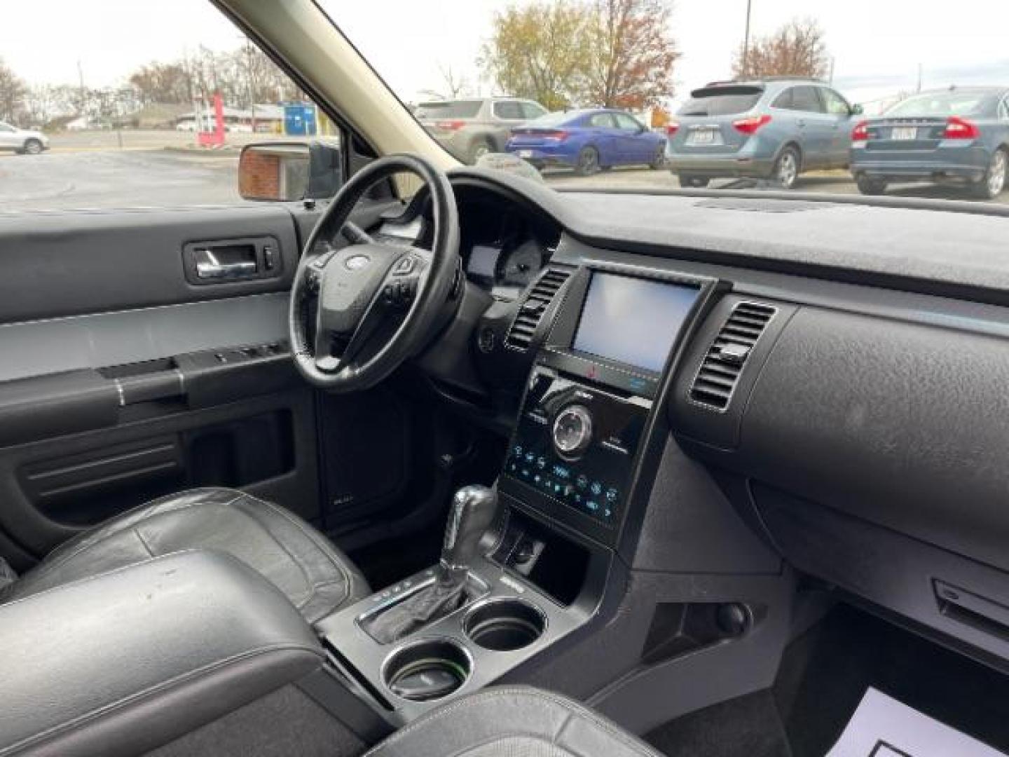 2013 Mineral Gray Metallic Ford Flex Limited AWD (2FMHK6DT2DB) with an 3.5L V6 DOHC 24V engine, 6-Speed Automatic Overdrive transmission, located at 1184 Kauffman Ave, Fairborn, OH, 45324, (937) 908-9800, 39.807365, -84.029114 - Photo#7