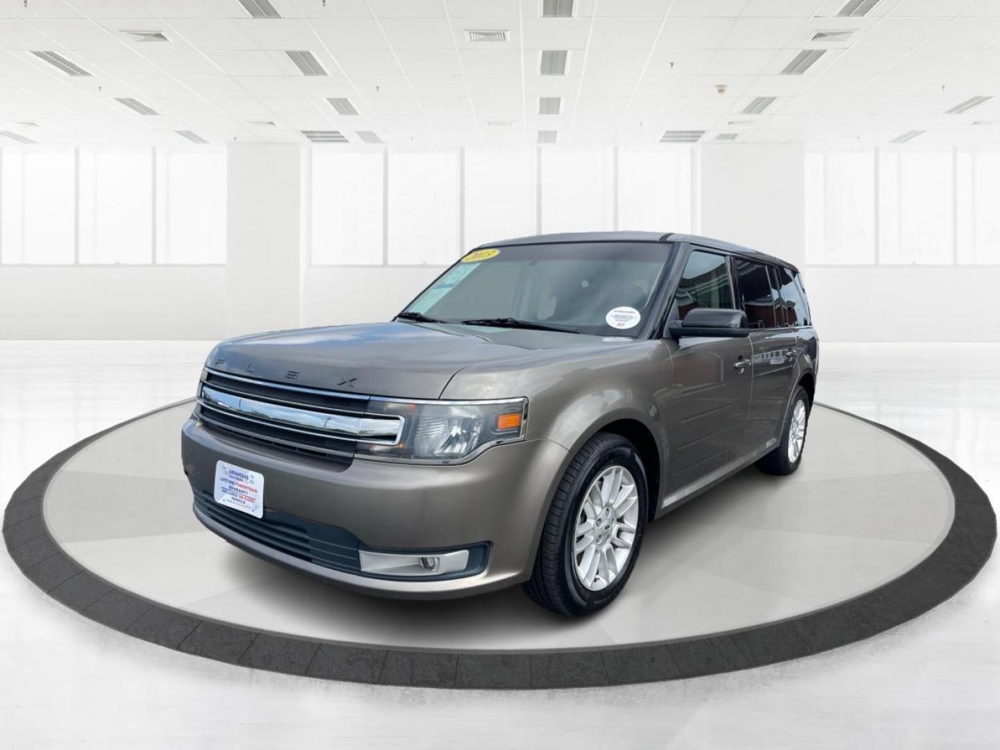 2013 Mineral Gray Metallic Ford Flex SEL FWD (2FMGK5C85DB) with an 3.5L V6 DOHC 24V engine, 6-Speed Automatic Overdrive transmission, located at 880 E. National Road, Vandalia, OH, 45377, (937) 908-9800, 39.892189, -84.181015 - Third Row - Photo#7