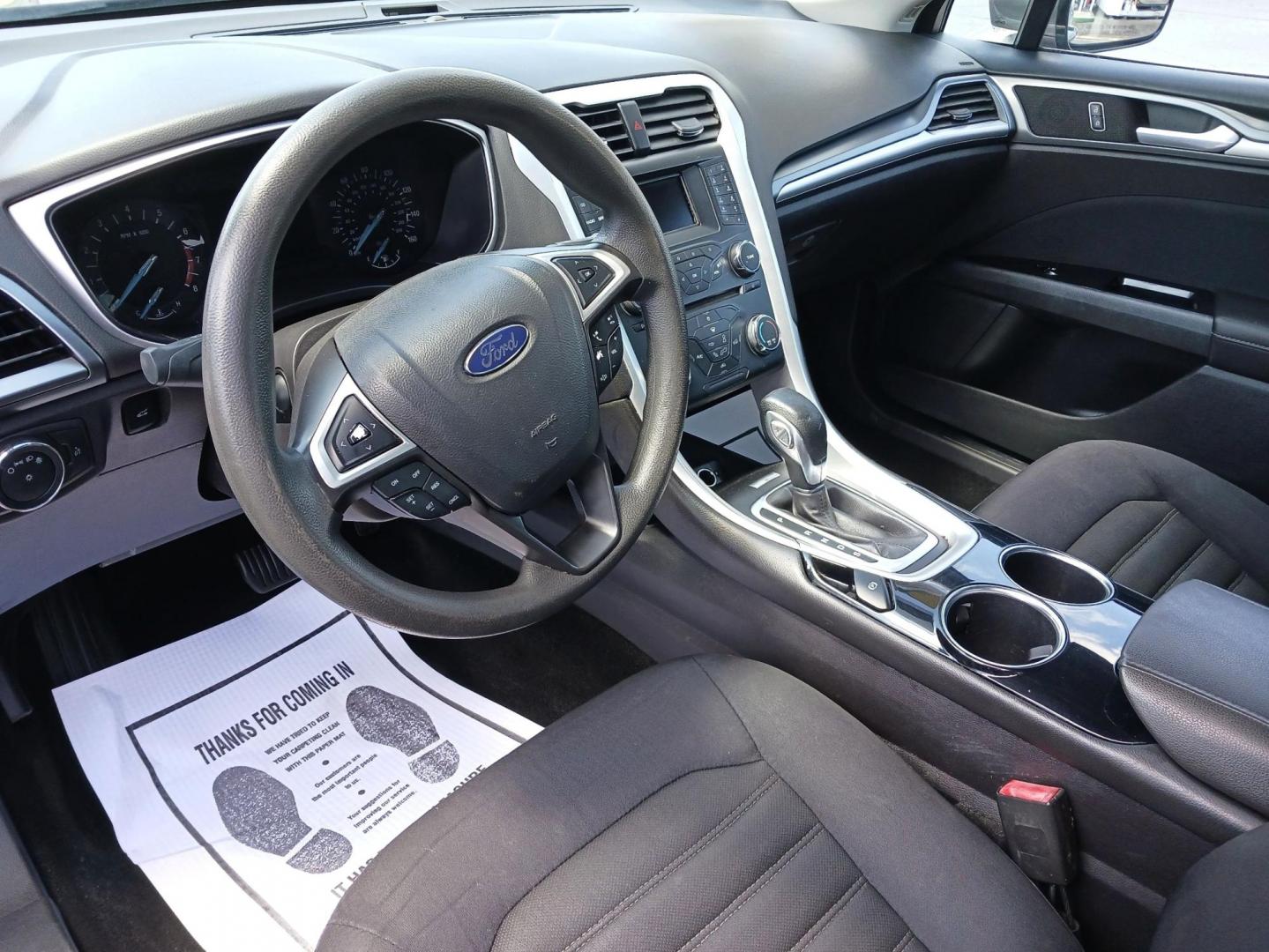 2013 Sterling Gray Ford Fusion (3FA6P0H78DR) with an 2.5L L4 DOHC 16V engine, located at 880 E. National Road, Vandalia, OH, 45377, (937) 908-9800, 39.892189, -84.181015 - Photo#8