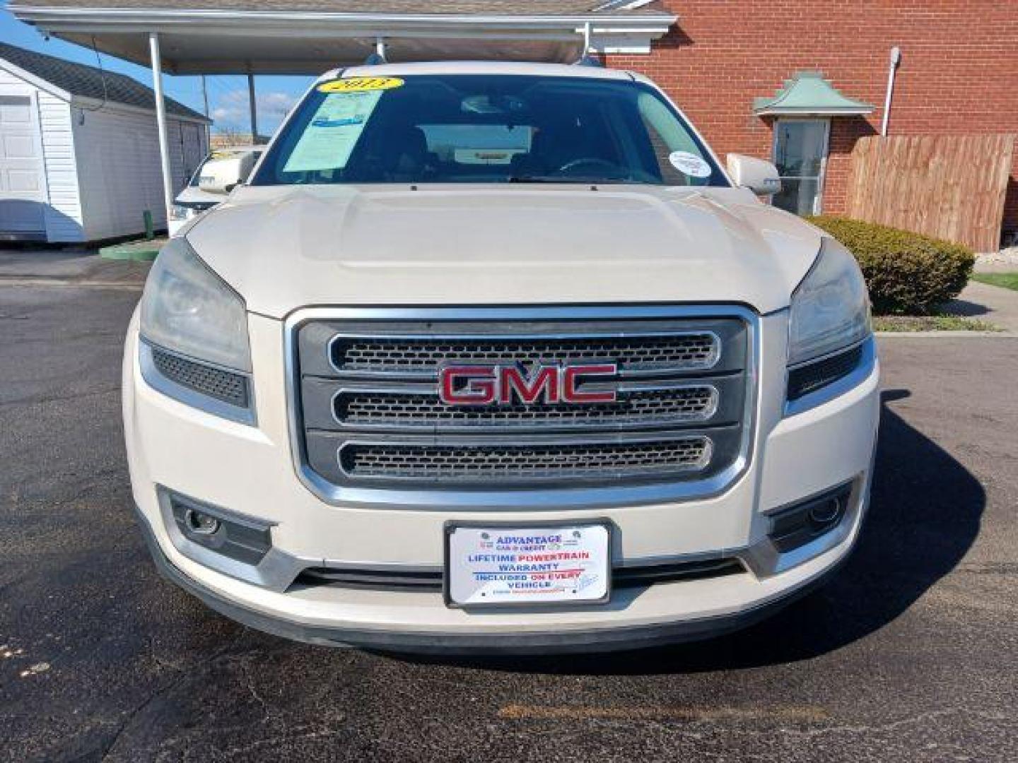 2013 Summit White GMC Acadia SLT-2 AWD (1GKKVSKD3DJ) with an 3.6L V6 DOHC 24V engine, 6-Speed Automatic transmission, located at 1230 East Main St, Xenia, OH, 45385, (937) 908-9800, 39.687321, -83.910294 - Photo#1