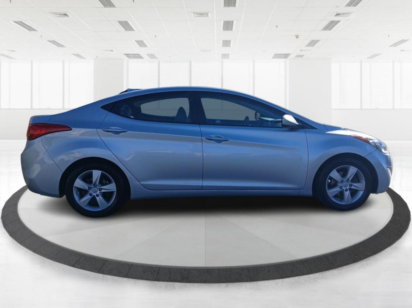 2013 Radiant Silver Metallic Hyundai Elantra Limited (5NPDH4AEXDH) with an 1.8L L4 DOHC 16V engine, 6-Speed Automatic transmission, located at 1099 N County Rd 25A, OH, 45373, (937) 908-9800, 40.057079, -84.212883 - Photo#1