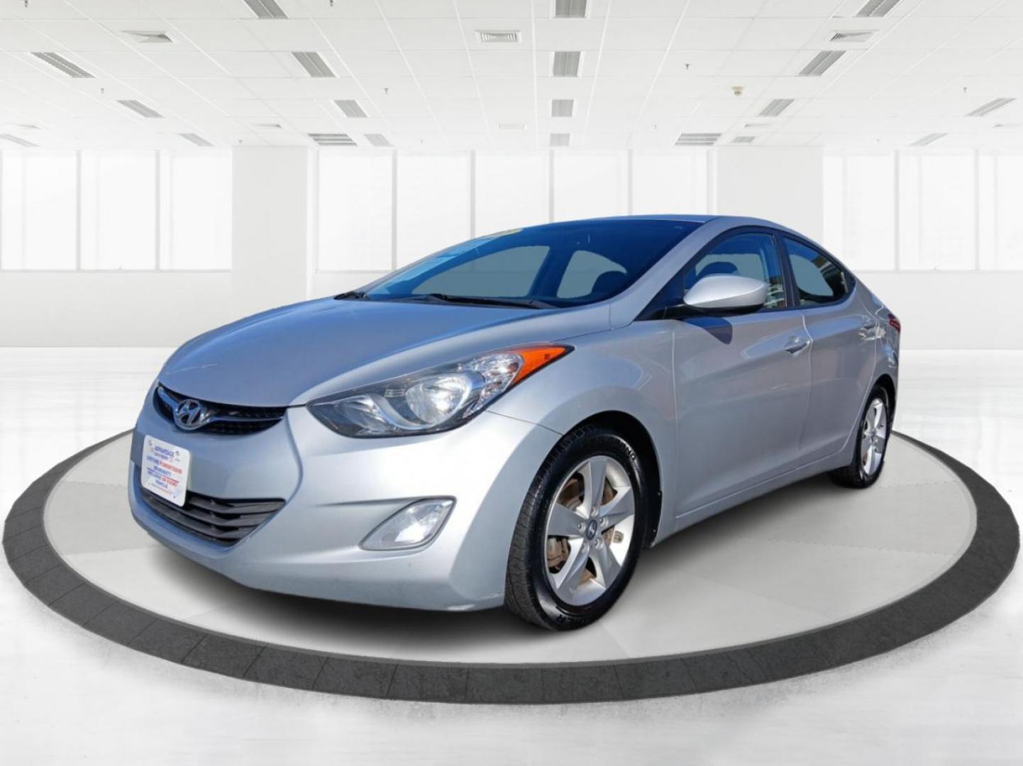 2013 Radiant Silver Metallic Hyundai Elantra Limited (5NPDH4AEXDH) with an 1.8L L4 DOHC 16V engine, 6-Speed Automatic transmission, located at 1099 N County Rd 25A, OH, 45373, (937) 908-9800, 40.057079, -84.212883 - Photo#7