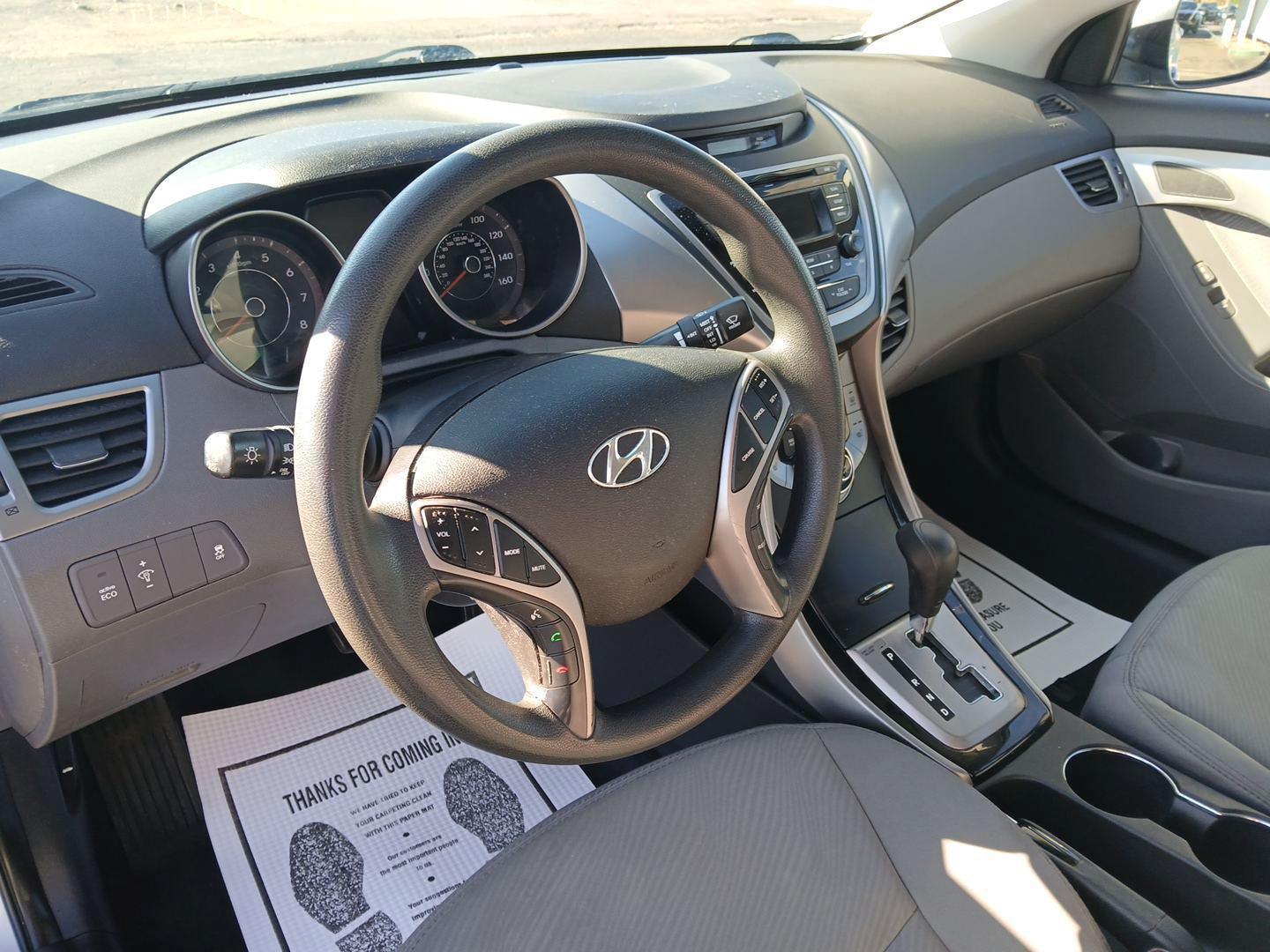 2013 Radiant Silver Metallic Hyundai Elantra Limited (5NPDH4AEXDH) with an 1.8L L4 DOHC 16V engine, 6-Speed Automatic transmission, located at 1099 N County Rd 25A, OH, 45373, (937) 908-9800, 40.057079, -84.212883 - Photo#8