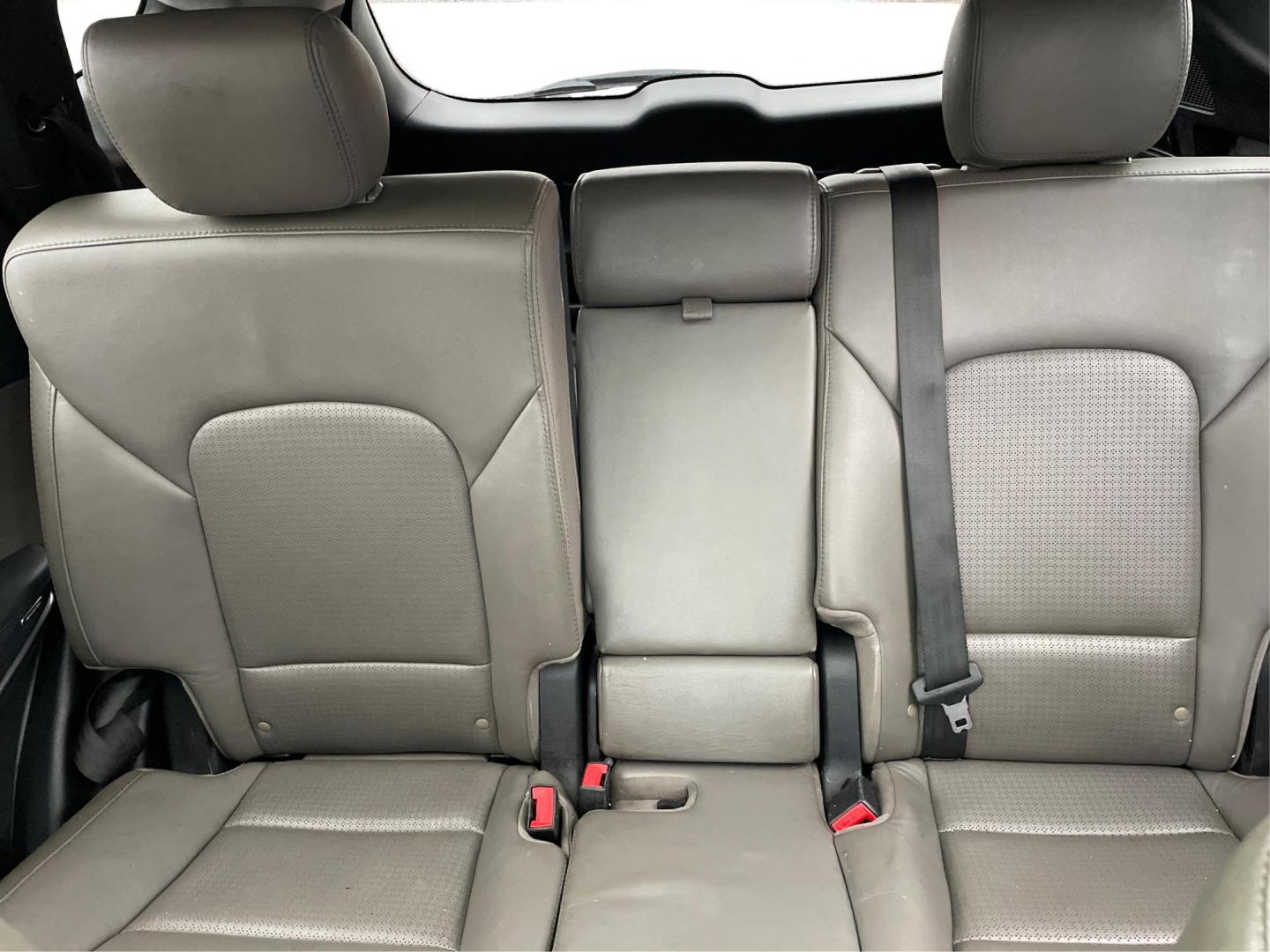 2013 Mineral Gray Hyundai Santa Fe Sport 2.4 AWD (5XYZUDLBXDG) with an 2.4L L4 DOHC 16V engine, 6-Speed Automatic transmission, located at 1184 Kauffman Ave, Fairborn, OH, 45324, (937) 908-9800, 39.807072, -84.030914 - 2013 Hyundai Santa Fe Sport 2.4 AWD - Photo#13