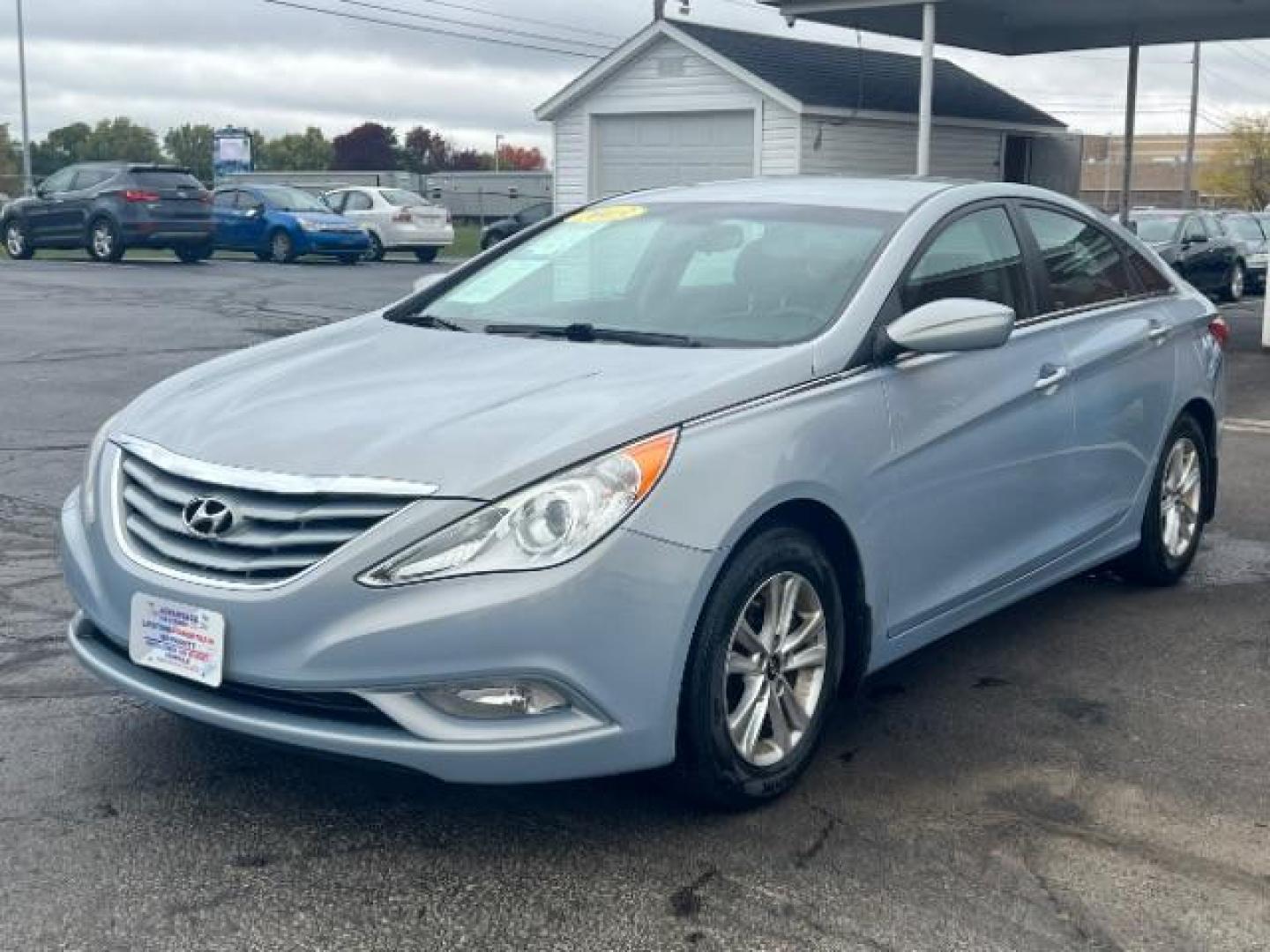 2013 Blue Hyundai Sonata GLS (5NPEB4AC8DH) with an 2.4L L4 DOHC 16V engine, 6-Speed Automatic transmission, located at 401 Woodman Dr, Riverside, OH, 45431, (937) 908-9800, 39.763779, -84.122063 - Photo#2