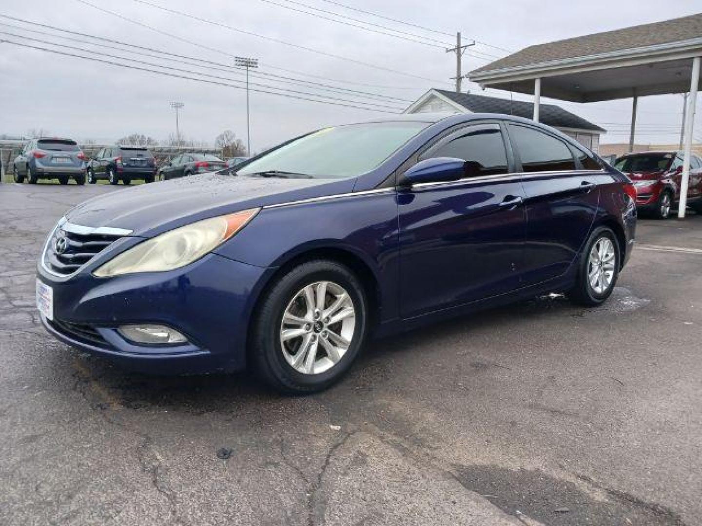 2013 Blue Hyundai Sonata GLS (5NPEB4AC4DH) with an 2.4L L4 DOHC 16V engine, 6-Speed Automatic transmission, located at 401 Woodman Dr, Riverside, OH, 45431, (937) 908-9800, 39.763779, -84.122063 - Photo#2