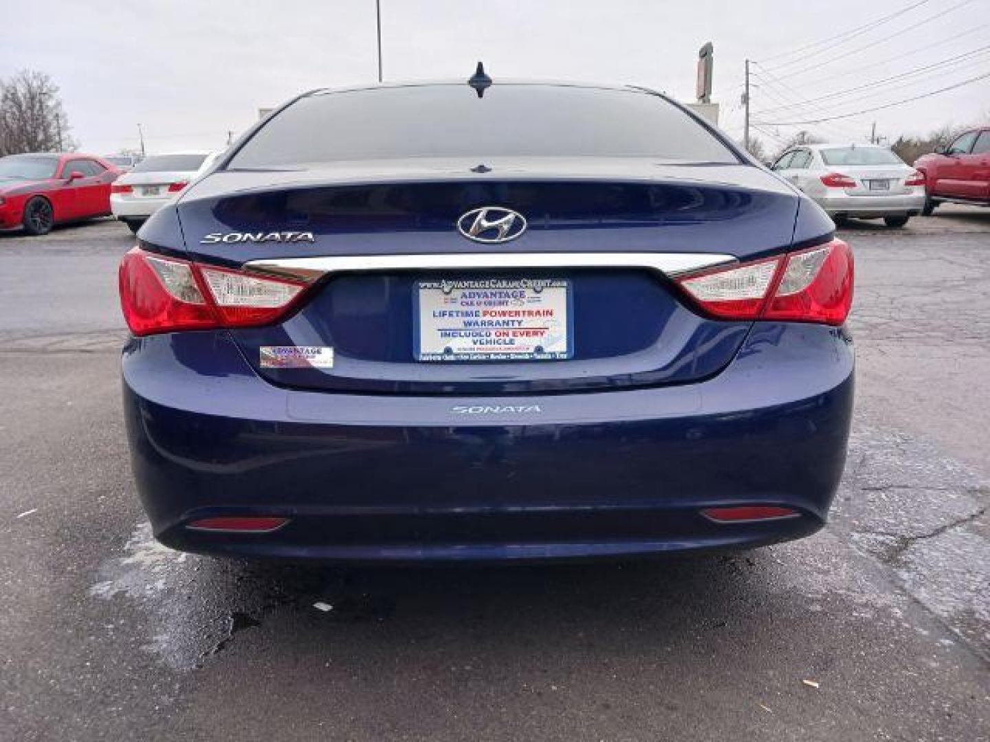 2013 Blue Hyundai Sonata GLS (5NPEB4AC4DH) with an 2.4L L4 DOHC 16V engine, 6-Speed Automatic transmission, located at 401 Woodman Dr, Riverside, OH, 45431, (937) 908-9800, 39.763779, -84.122063 - Photo#5