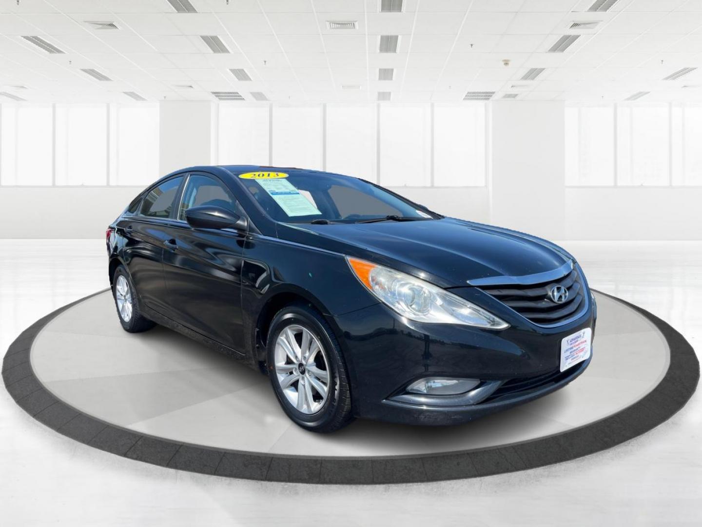 2013 Black Hyundai Sonata GLS (5NPEB4AC3DH) with an 2.4L L4 DOHC 16V engine, 6-Speed Automatic transmission, located at 401 Woodman Dr, Riverside, OH, 45431, (937) 908-9800, 39.763779, -84.122063 - Photo#0