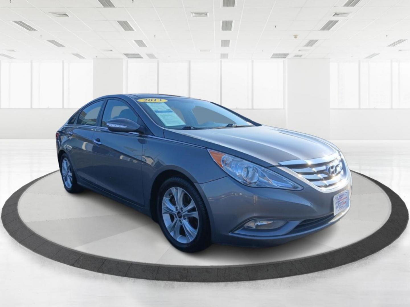 2013 Gray Hyundai Sonata Limited Auto (5NPEC4ACXDH) with an 2.4L L4 DOHC 16V engine, 6-Speed Automatic transmission, located at 1230 East Main St, Xenia, OH, 45385, (937) 908-9800, 39.687321, -83.910294 - Photo#0