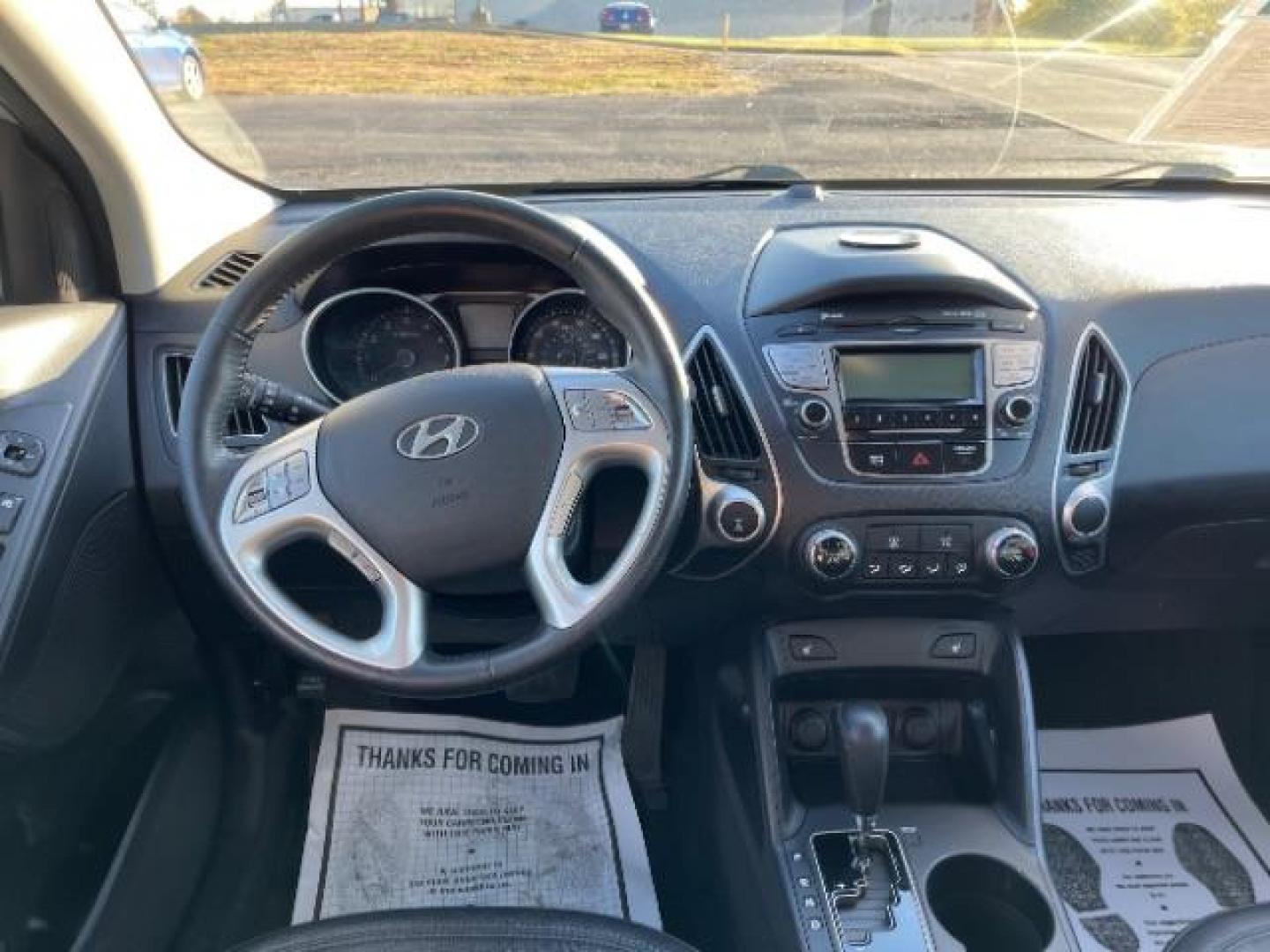 2013 Diamond Silver Metallic Hyundai Tucson GLS AWD (KM8JUCAC1DU) with an 2.4L L4 DOHC 16V engine, 6-Speed Automatic transmission, located at 1230 East Main St, Xenia, OH, 45385, (937) 908-9800, 39.687321, -83.910294 - Photo#7