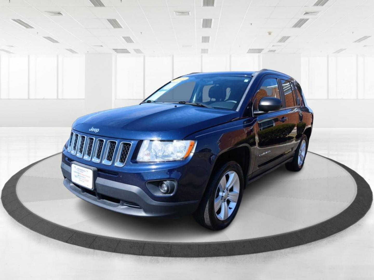 2013 True Blue Pearlcoat Jeep Compass Latitude FWD (1C4NJCEB0DD) with an 2.4L L4 DOHC 16V engine, Continuously Variable Transmission transmission, located at 401 Woodman Dr, Riverside, OH, 45431, (937) 908-9800, 39.763779, -84.122063 - Photo#7