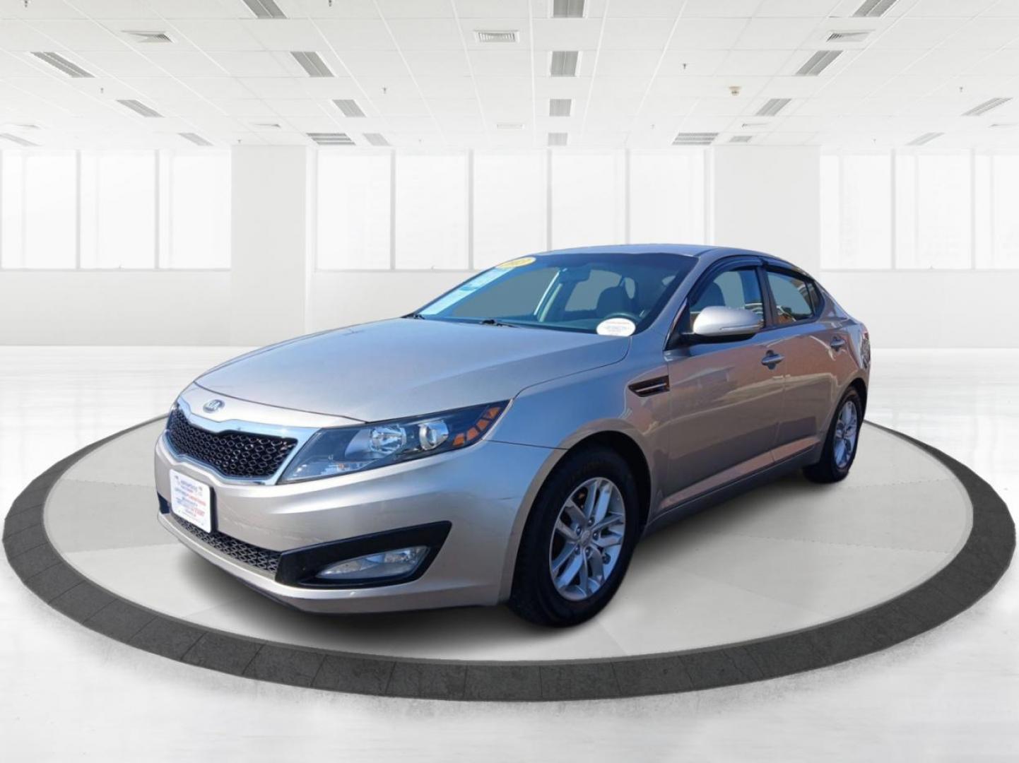 2013 Satin Metal Metallic Kia Optima LX MT (5XXGM4A71DG) with an 2.4L L4 DOHC 16V engine, 5-Speed Manual transmission, located at 880 E. National Road, Vandalia, OH, 45377, (937) 908-9800, 39.892189, -84.181015 - Photo#7