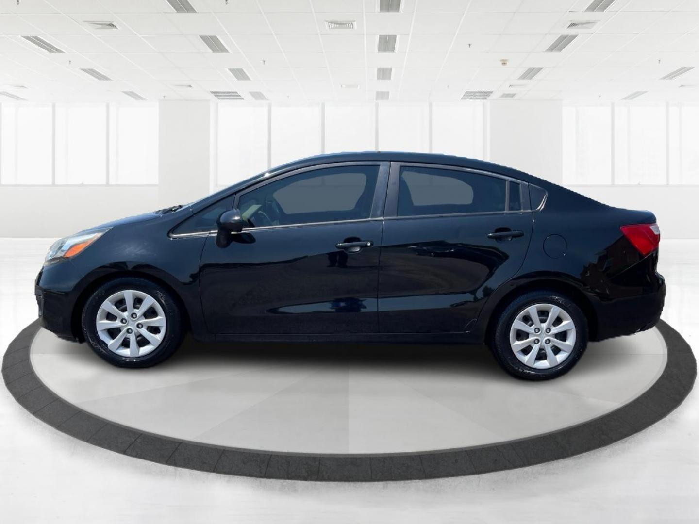 2013 Aurora Black Pearl Kia Rio LX (KNADM4A32D6) with an 1.6L L4 DOHC 16V engine, located at 1230 East Main St, Xenia, OH, 45385, (937) 908-9800, 39.687321, -83.910294 - Photo#5