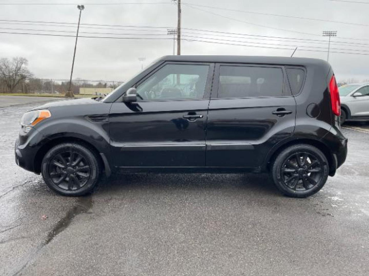 2013 Shadow Metallic Kia Soul + (KNDJT2A68D7) with an 2.0L L4 DOHC 16V engine, located at 4508 South Dixie Dr, Moraine, OH, 45439, (937) 908-9800, 39.690136, -84.216438 - Photo#2