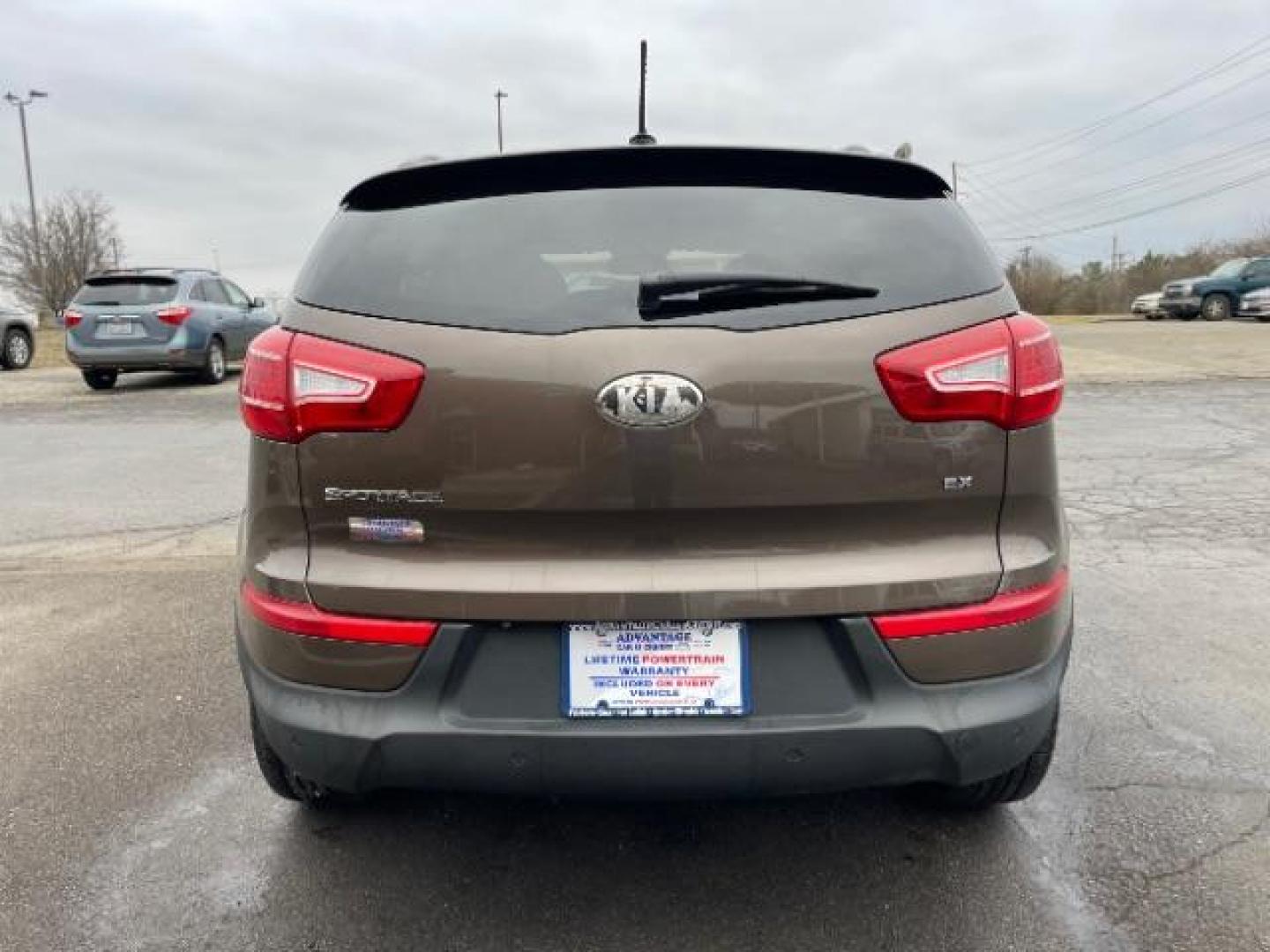 2013 Sand Track Kia Sportage EX FWD (KNDPC3A20D7) with an 2.4L V6 DOHC 24V engine, 6-Speed Automatic transmission, located at 1184 Kauffman Ave, Fairborn, OH, 45324, (937) 908-9800, 39.807365, -84.029114 - Photo#5