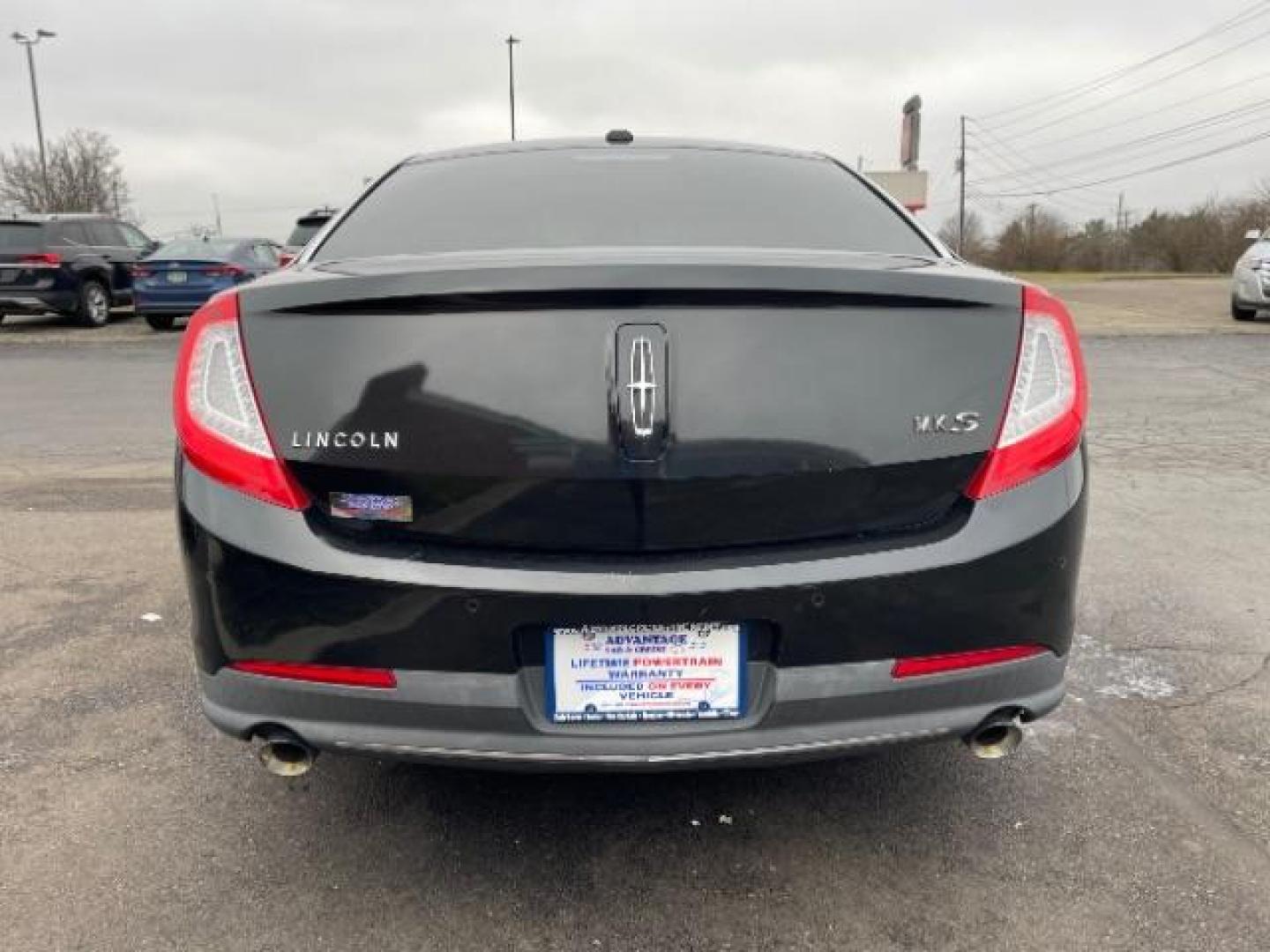 2013 Tuxedo Black Lincoln MKS FWD (1LNHL9DK0DG) with an 3.5L V6 DOHC 24V engine, 6-Speed Automatic transmission, located at 1230 East Main St, Xenia, OH, 45385, (937) 908-9800, 39.687321, -83.910294 - Photo#4