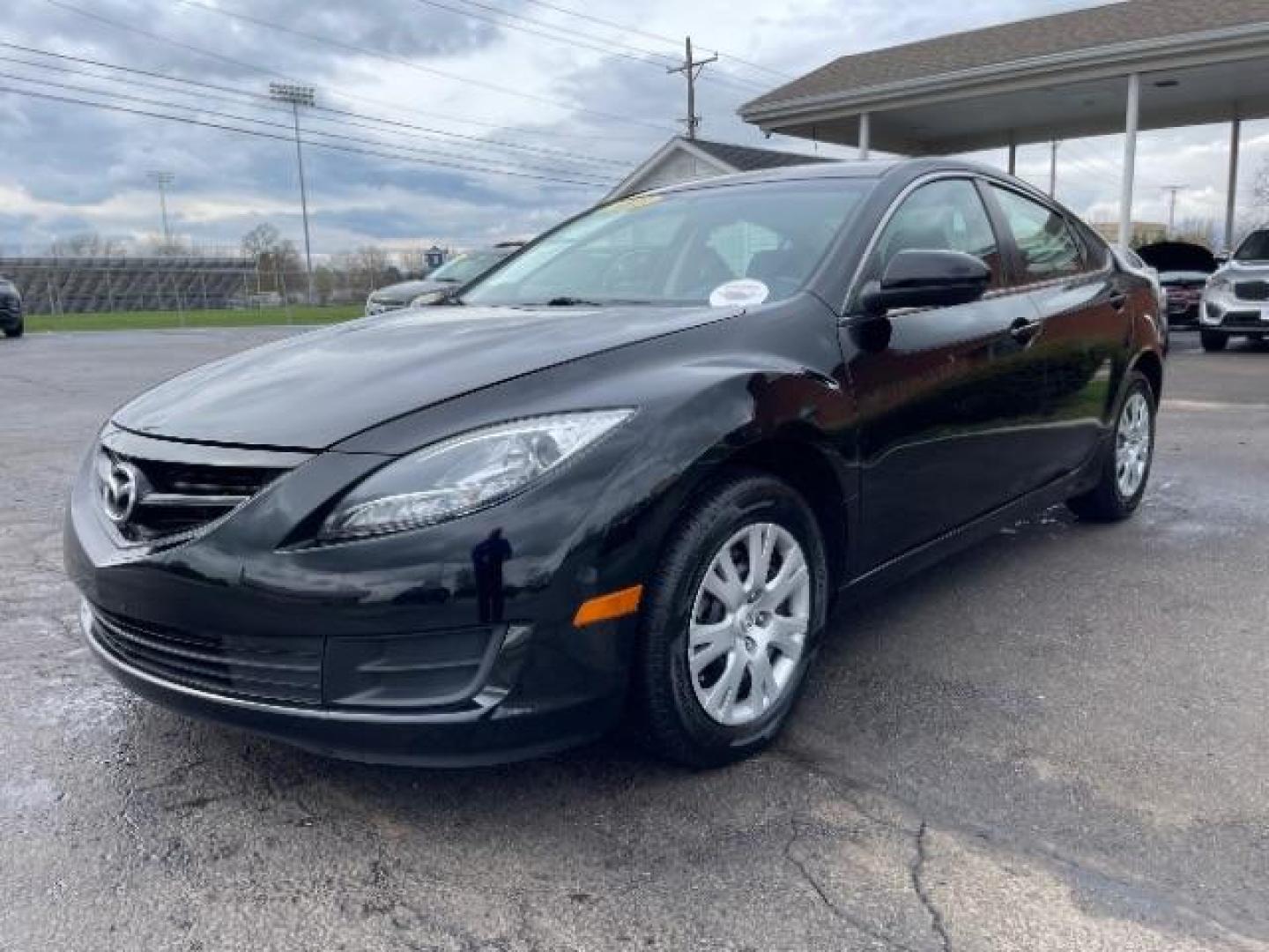 2013 Ebony Black Mazda Mazda6 i Sport (1YVHZ8BH8D5) with an 2.5L L4 DOHC 16V engine, 6-Speed Automatic transmission, located at 880 E. National Road, Vandalia, OH, 45377, (937) 908-9800, 39.892189, -84.181015 - Photo#1