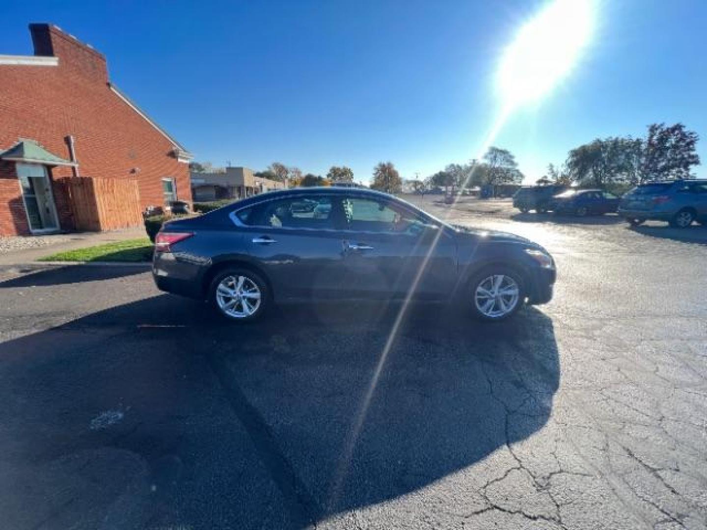 2013 Metallic Slate Nissan Altima 2.5 SV (1N4AL3AP9DC) with an 2.5L L4 DOHC 16V engine, located at 1099 N County Rd 25A, OH, 45373, (937) 908-9800, 40.057079, -84.212883 - Photo#5