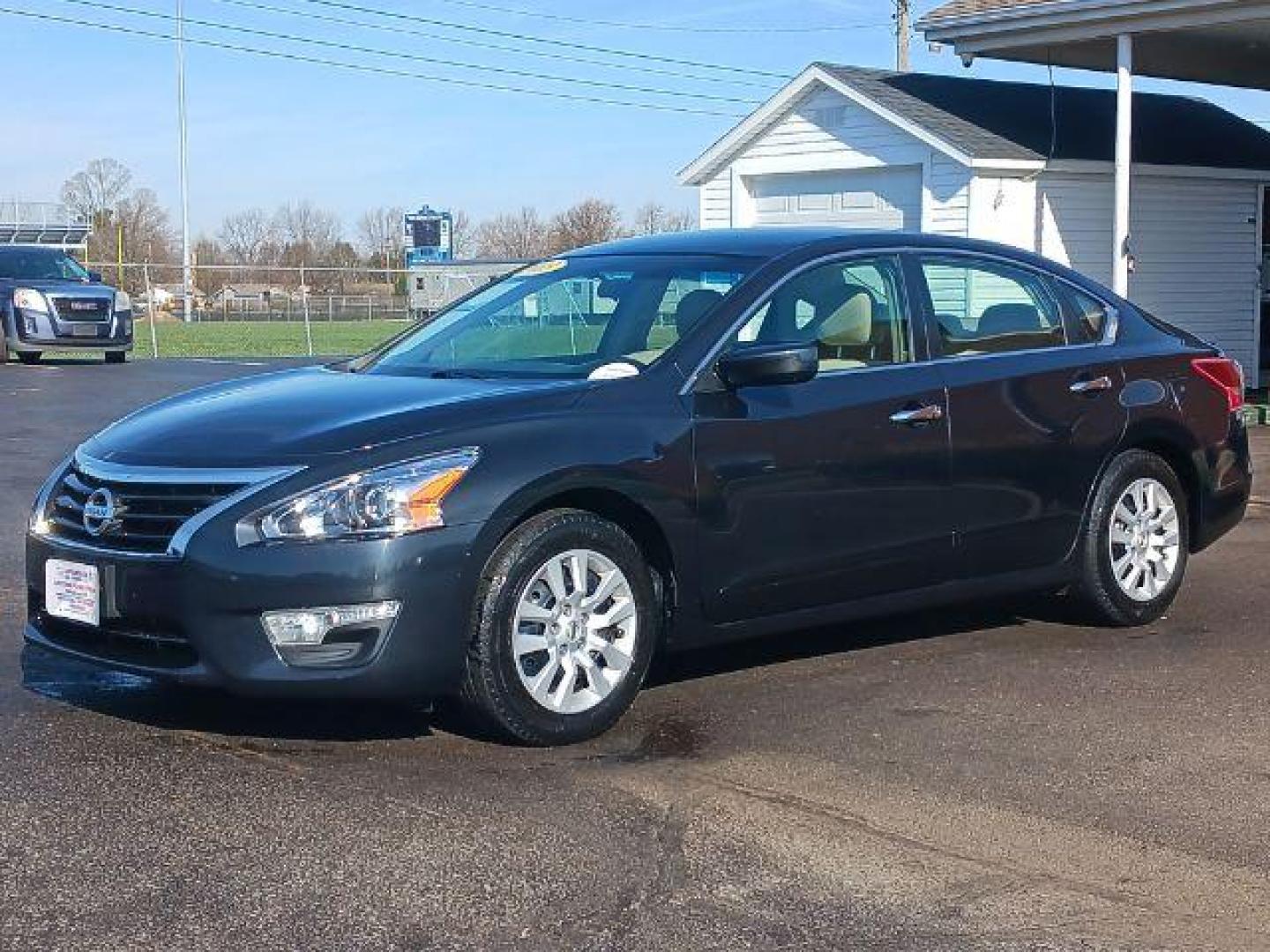 2013 Storm Blue Metallic Nissan Altima 2.5 S (1N4AL3AP7DC) with an 2.5L L4 DOHC 16V engine, located at 1184 Kauffman Ave, Fairborn, OH, 45324, (937) 908-9800, 39.807365, -84.029114 - Photo#2