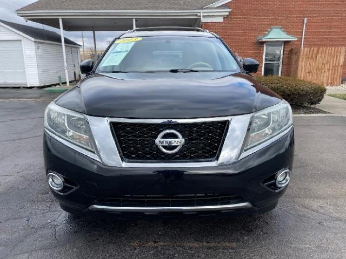 2013 Super Black Nissan Pathfinder Platinum 4WD (5N1AR2MM9DC) with an 3.5L V6 DOHC 24V engine, Continuously Variable Transmission transmission, located at 401 Woodman Dr, Riverside, OH, 45431, (937) 908-9800, 39.763779, -84.122063 - Photo#5