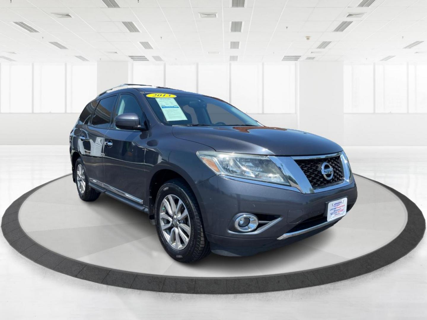 2013 Gray Nissan Pathfinder SL (5N1AR2MM8DC) , located at 1951 S Dayton Lakeview Rd., New Carlisle, OH, 45344, (937) 908-9800, 39.890999, -84.050255 - Photo#0