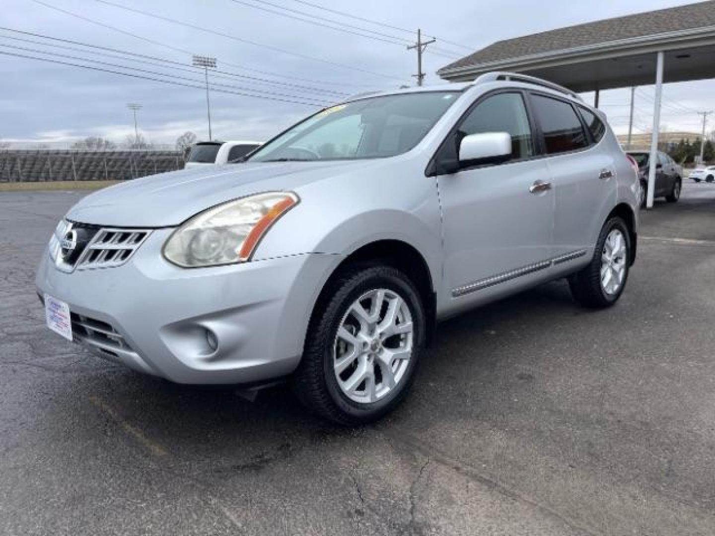 2013 Silver Nissan Rogue SL (JN8AS5MV1DW) , located at 4508 South Dixie Dr, Moraine, OH, 45439, (937) 908-9800, 39.690136, -84.216438 - Photo#1