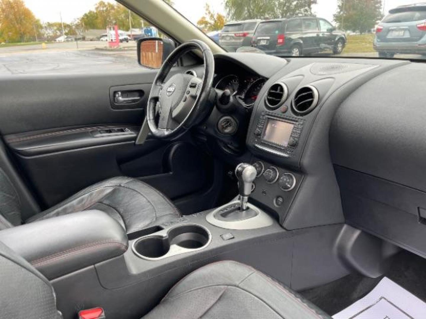 2013 Pearl White Nissan Rogue S AWD (JN8AS5MVXDW) with an 2.5L L4 DOHC 16V engine, Continuously Variable Transmission transmission, located at 1230 East Main St, Xenia, OH, 45385, (937) 908-9800, 39.687321, -83.910294 - Photo#10