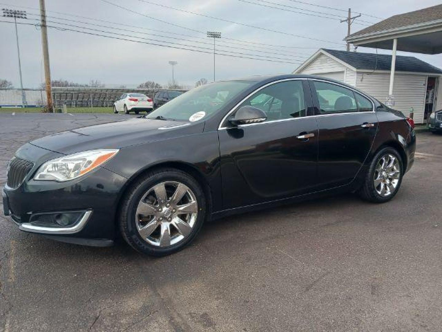 2014 Black Onyx Buick Regal Premium 2 (2G4GR5GX3E9) with an 2.0L L4 DOHC 16V TURBO engine, 6-Speed Automatic transmission, located at 1951 S Dayton Lakeview Rd., New Carlisle, OH, 45344, (937) 908-9800, 39.890999, -84.050255 - Photo#2