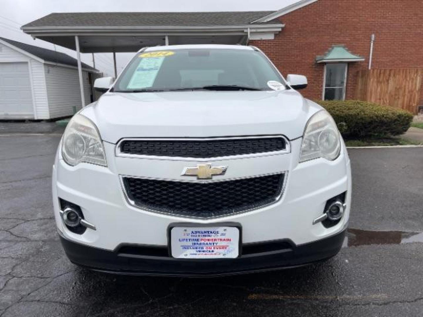 2014 White Diamond Tricoat Chevrolet Equinox 2LT 2WD (2GNALCEK5E6) with an 2.4L L4 DOHC 16V FFV engine, 6-Speed Automatic transmission, located at 1184 Kauffman Ave, Fairborn, OH, 45324, (937) 908-9800, 39.807365, -84.029114 - Photo#4