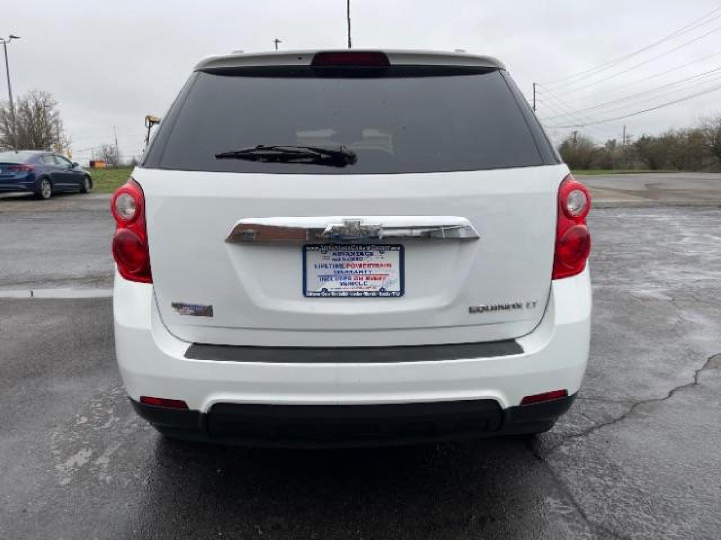 2014 White Diamond Tricoat Chevrolet Equinox 2LT 2WD (2GNALCEK5E6) with an 2.4L L4 DOHC 16V FFV engine, 6-Speed Automatic transmission, located at 1184 Kauffman Ave, Fairborn, OH, 45324, (937) 908-9800, 39.807365, -84.029114 - Photo#5