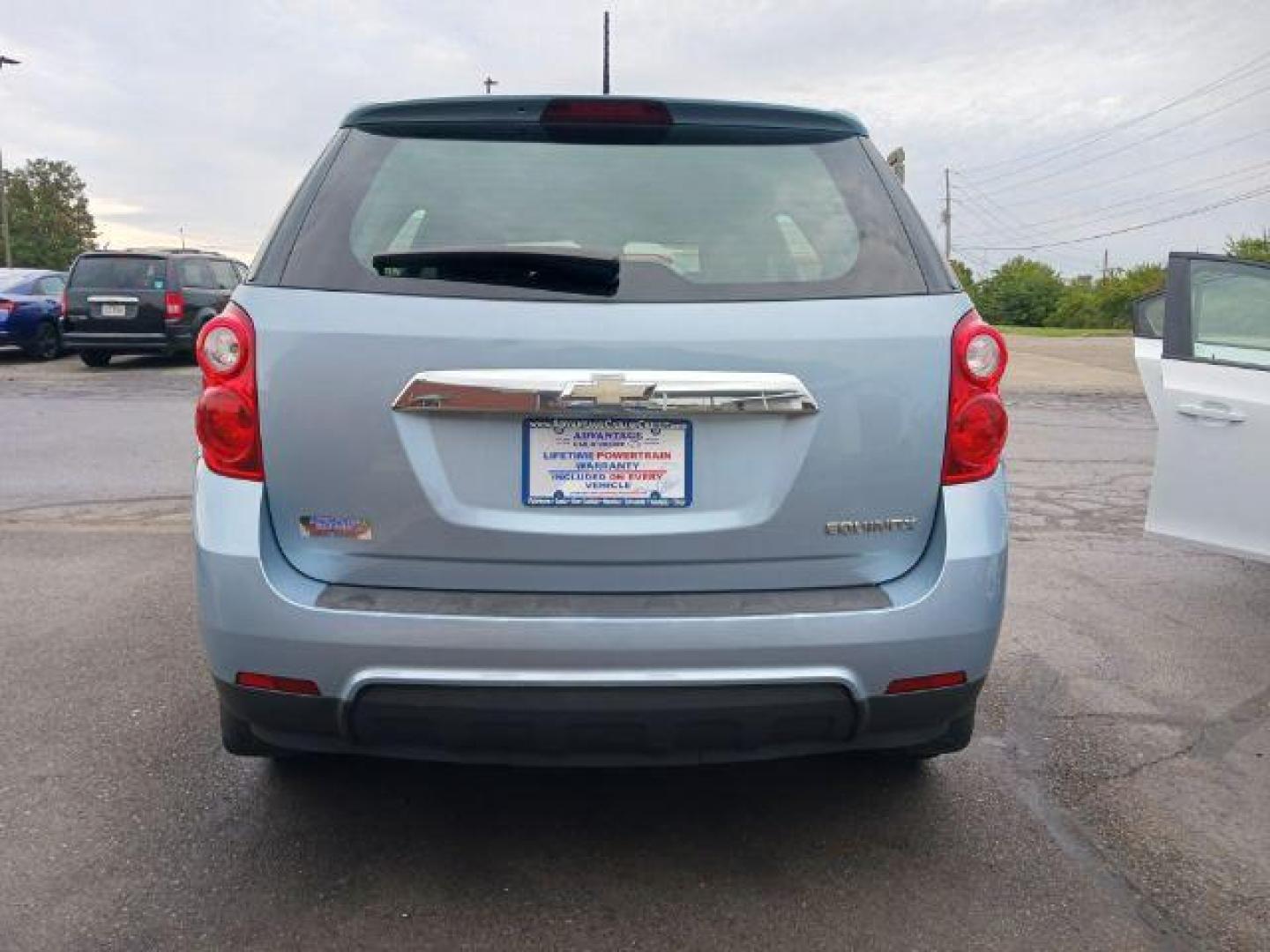 2014 Atlantis Blue Metallic Chevrolet Equinox LS 2WD (2GNALAEK6E6) with an 2.4L L4 DOHC 16V FFV engine, 6-Speed Automatic transmission, located at 1951 S Dayton Lakeview Rd., New Carlisle, OH, 45344, (937) 908-9800, 39.890999, -84.050255 - Photo#5