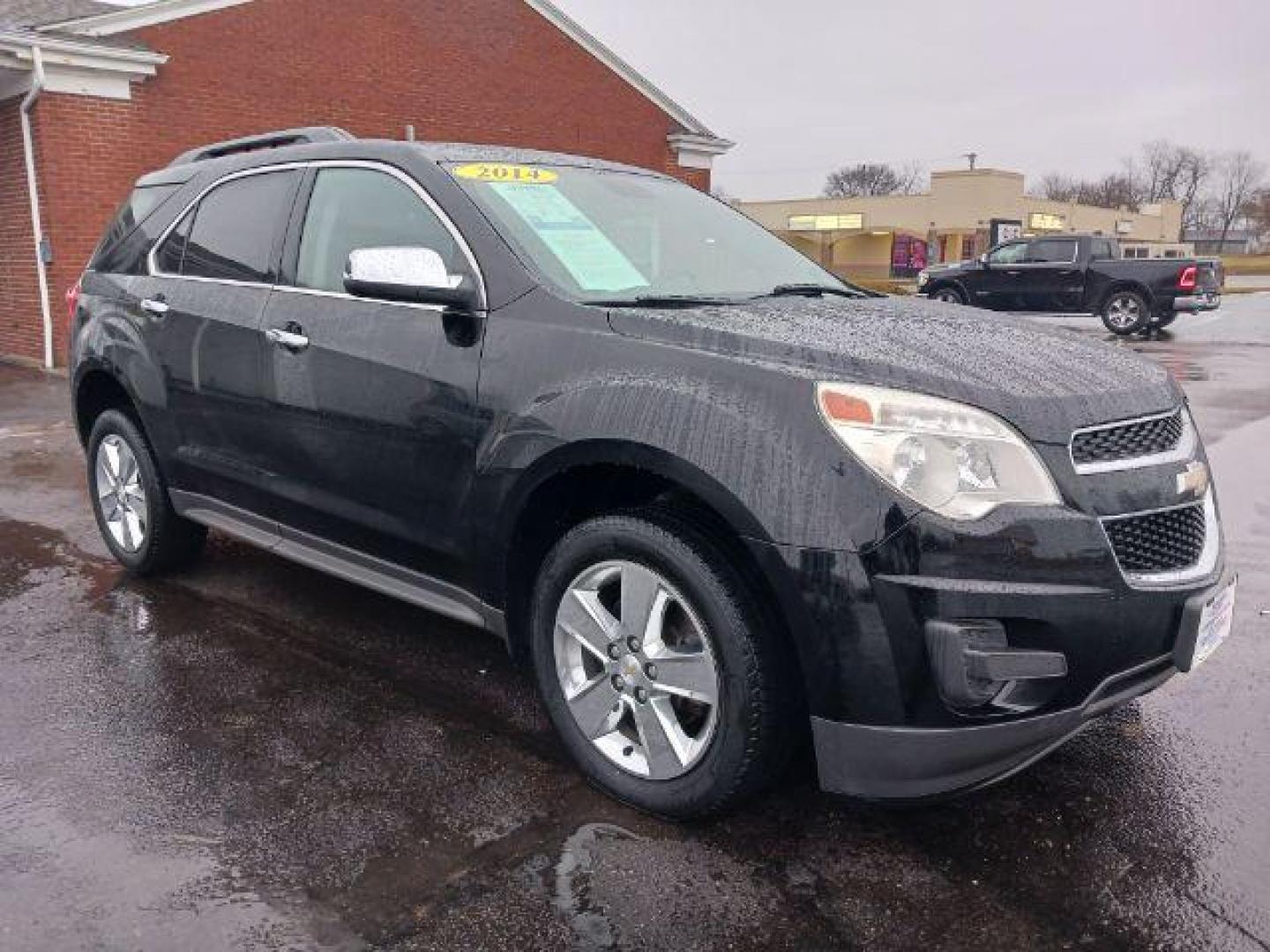 2014 Black Chevrolet Equinox 1LT 2WD (2GNALBEK2E6) with an 2.4L L4 DOHC 16V FFV engine, 6-Speed Automatic transmission, located at 1951 S Dayton Lakeview Rd., New Carlisle, OH, 45344, (937) 908-9800, 39.890999, -84.050255 - Photo#0