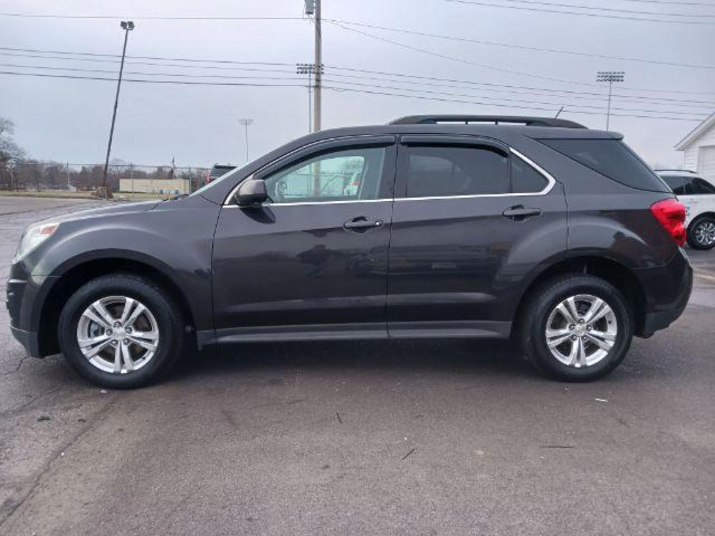 2014 Ashen Gray Metallic Chevrolet Equinox 1LT AWD (2GNFLFEK9E6) with an 2.4L L4 DOHC 16V FFV engine, 6-Speed Automatic transmission, located at 4508 South Dixie Dr, Moraine, OH, 45439, (937) 908-9800, 39.690136, -84.216438 - Photo#3