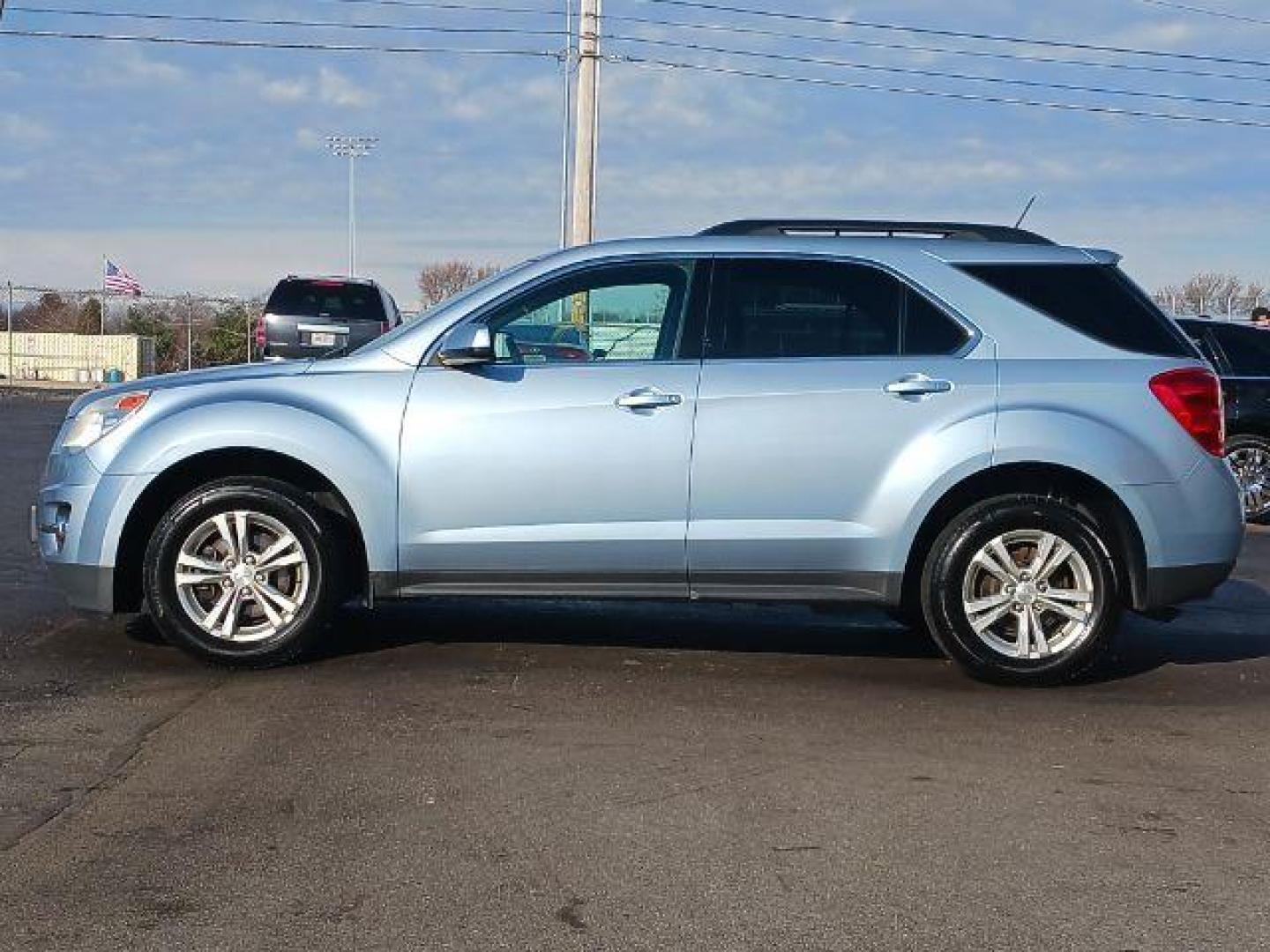 2014 Blue Chevrolet Equinox 2LT 2WD (2GNALCEK0E6) with an 2.4L L4 DOHC 16V FFV engine, 6-Speed Automatic transmission, located at 4508 South Dixie Dr, Moraine, OH, 45439, (937) 908-9800, 39.690136, -84.216438 - Photo#3