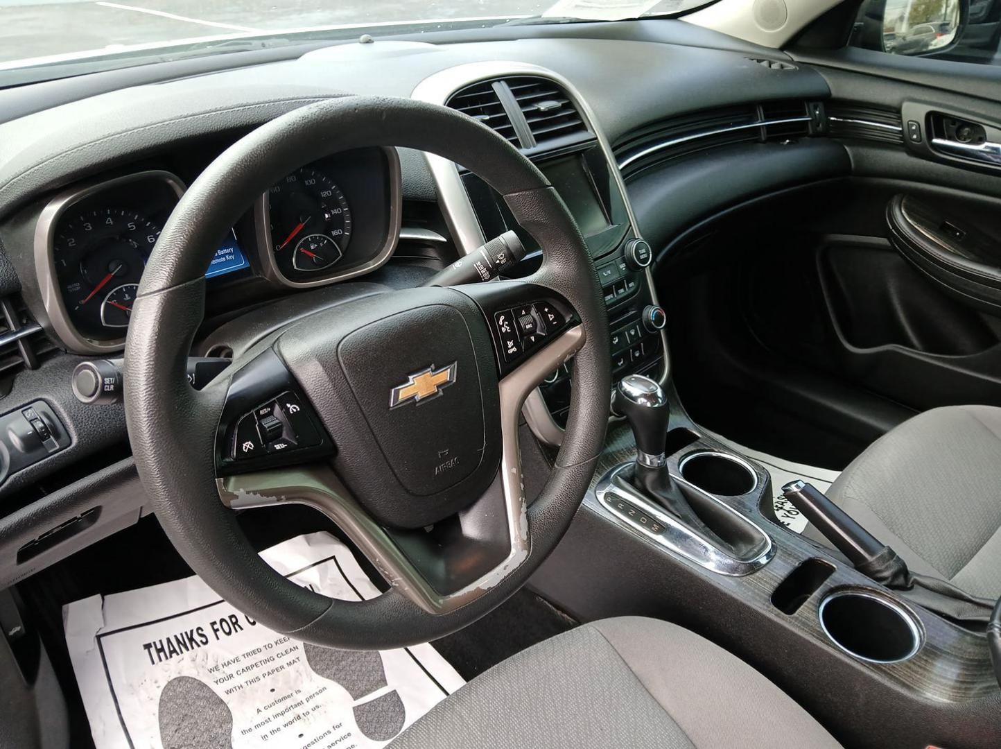 2014 Silver Ice Metallic Chevrolet Malibu 1LT (1G11C5SL2EF) with an 2.5L L4 DOHC 16V engine, 6-Speed Automatic transmission, located at 1099 N County Rd 25A, OH, 45373, (937) 908-9800, 40.057079, -84.212883 - Photo#8