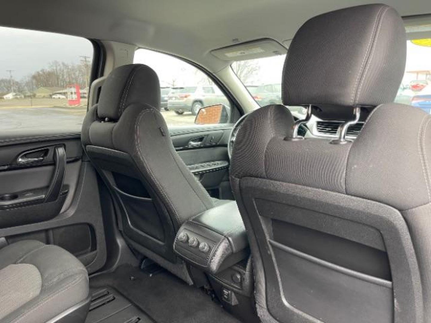 2014 Cyber Gray Metallic Chevrolet Traverse 1LT FWD (1GNKRGKD9EJ) with an 3.6L V6 DOHC 24V engine, 6-Speed Automatic transmission, located at 1951 S Dayton Lakeview Rd., New Carlisle, OH, 45344, (937) 908-9800, 39.890999, -84.050255 - Photo#9