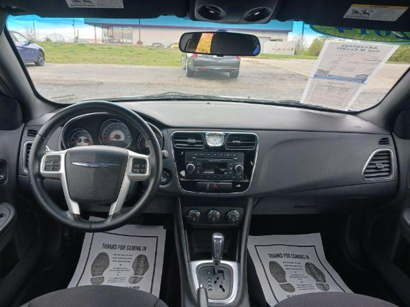 2014 Bright White Clearcoat Chrysler 200 Touring (1C3CCBBG1EN) with an 3.6L V6 DOHC 24V FFV engine, 6-Speed Automatic transmission, located at 1099 N County Rd 25A, OH, 45373, (937) 908-9800, 40.057079, -84.212883 - Photo#7